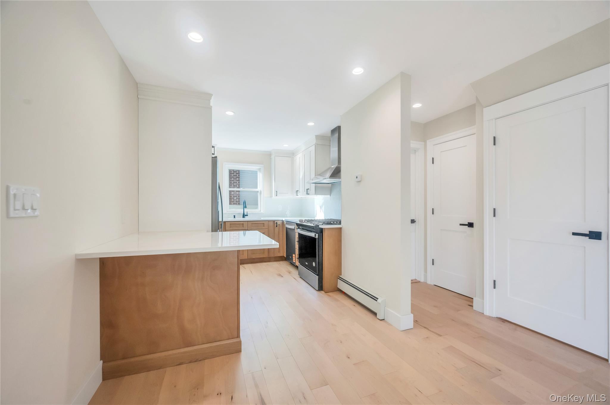 #14 photo, 732 Woodside Drive, ナッソー郡 Wantagh , NY 11793