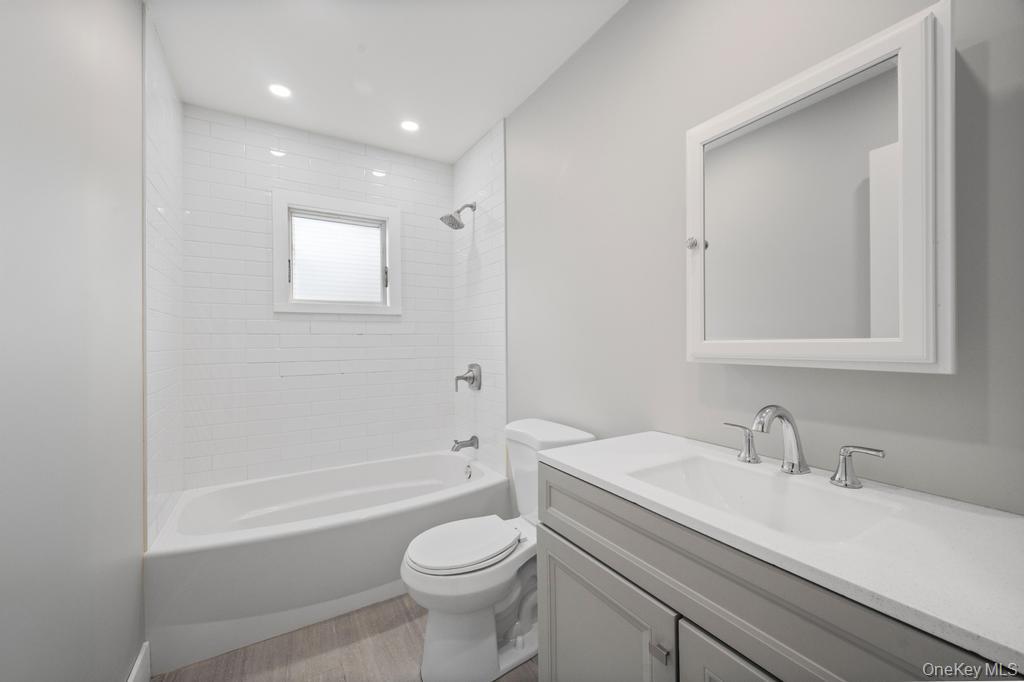 #19 photo, 732 Woodside Drive, ナッソー郡 Wantagh , NY 11793