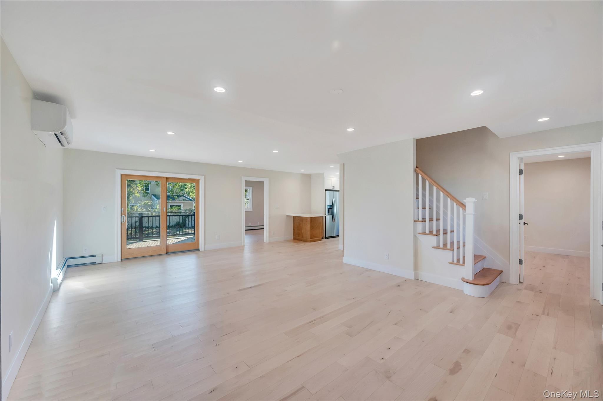 #7 photo, 732 Woodside Drive, ナッソー郡 Wantagh , NY 11793