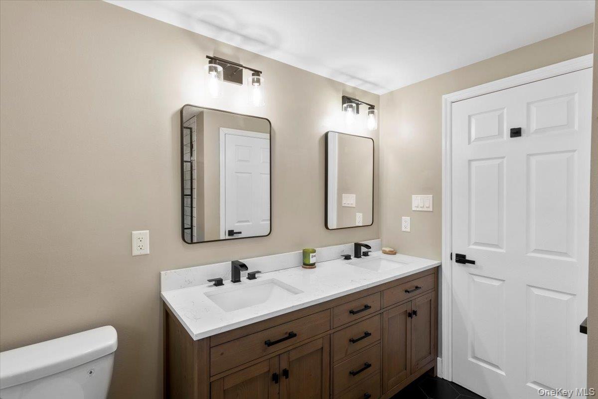 #18 photo, 11 Mountain View Way, Call Listing Agent , NY 12090