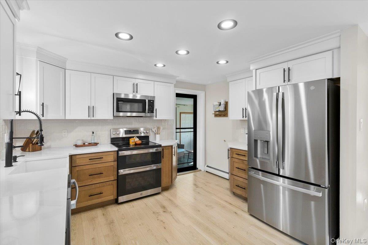 #8 photo, 11 Mountain View Way, Call Listing Agent , NY 12090