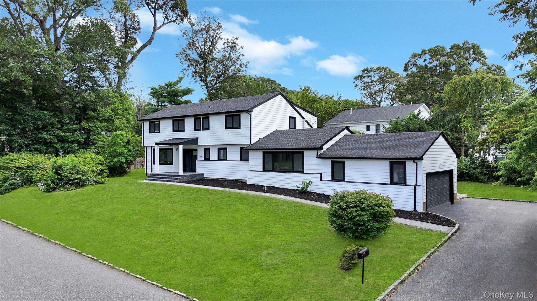 #16 photo, 14 Lakeville Drive, ナッソー郡 East Hills , NY 11576