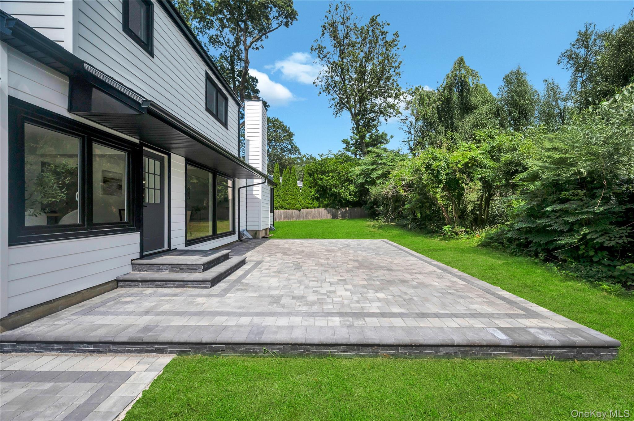 #17 photo, 14 Lakeville Drive, ナッソー郡 East Hills , NY 11576