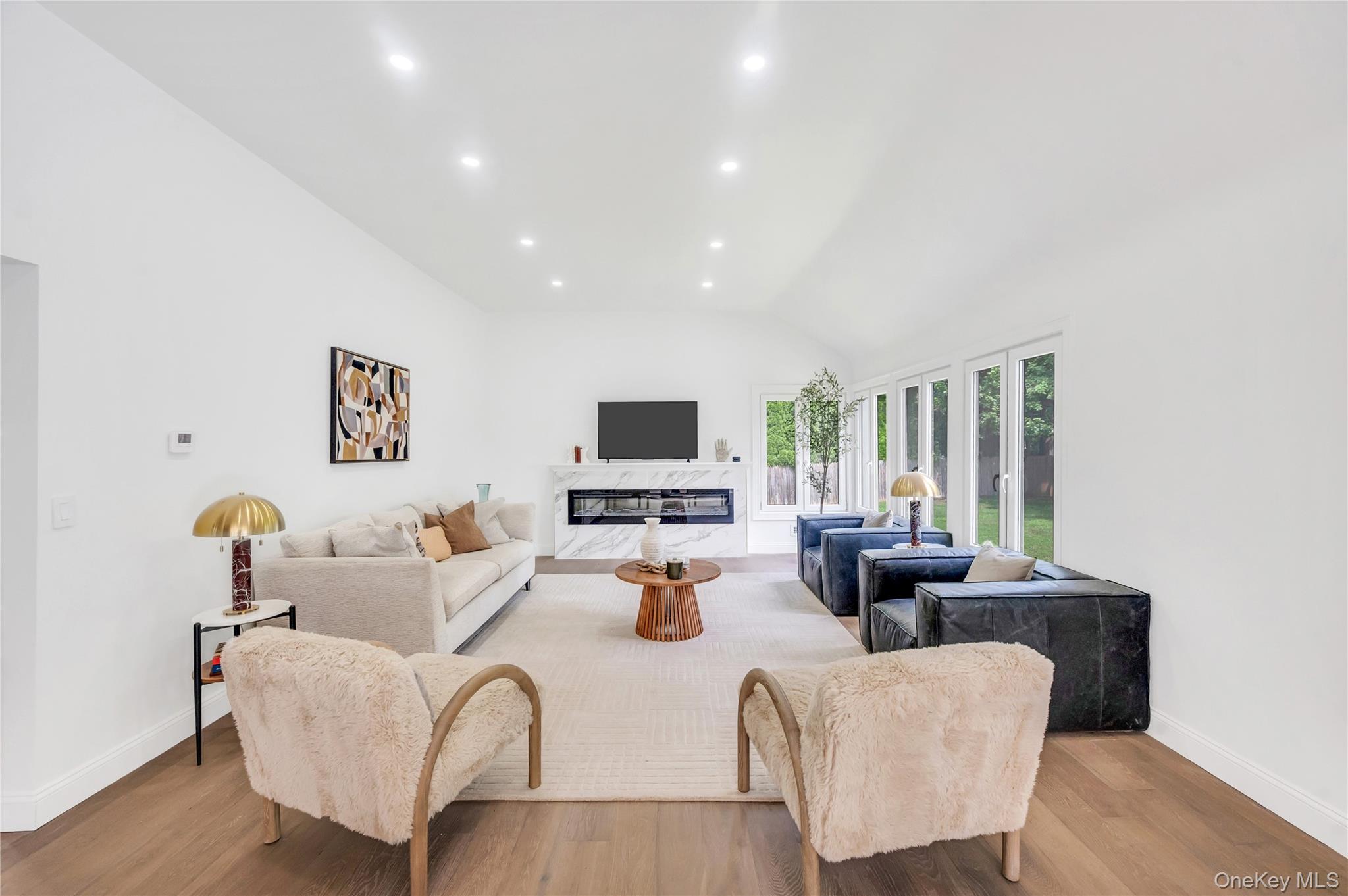 #5 photo, 14 Lakeville Drive, ナッソー郡 East Hills , NY 11576