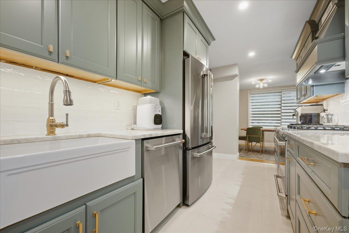 #16 photo, 21140 18th Avenue, クイーンズ区 Bayside , NY 11360