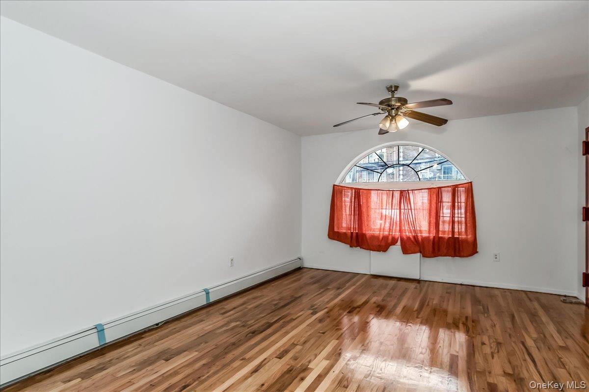 #4 photo, 94-86 218th Street, クイーンズ区 Queens Village , NY 11428