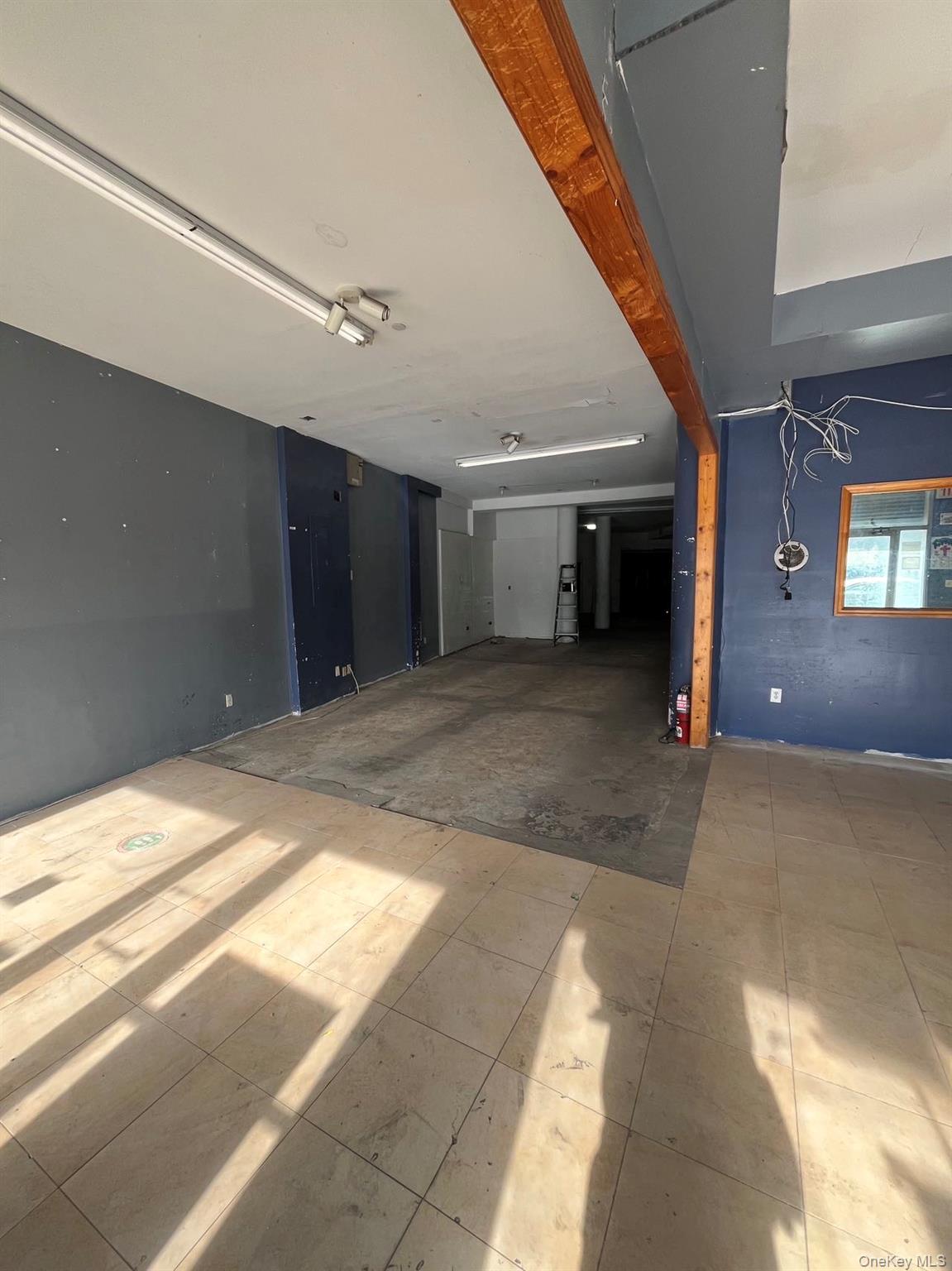 #4 photo, 8215 Queens Boulevard, クイーンズ区 Elmhurst , NY 11373