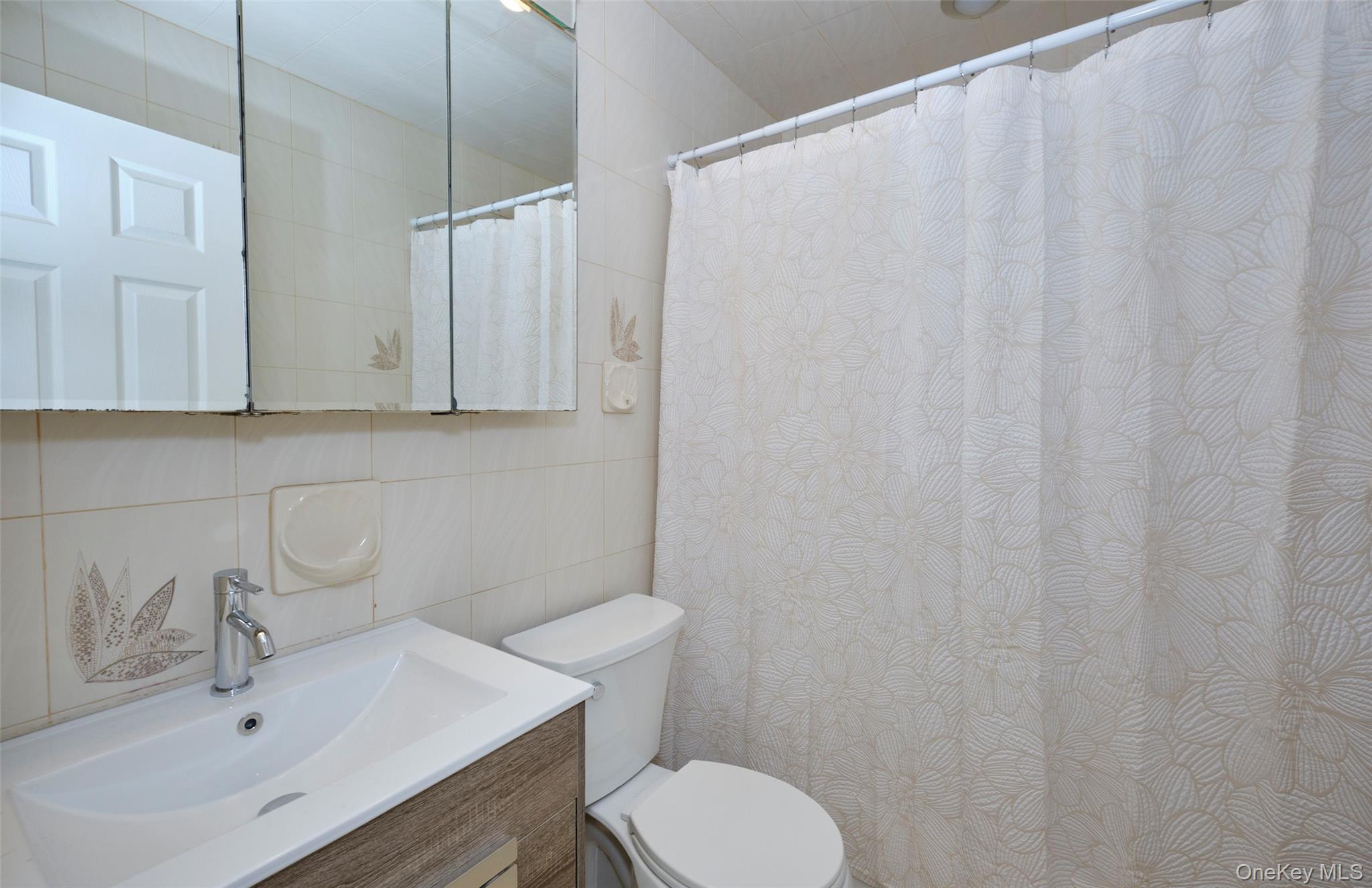 #20 photo, 9 Court Street, ナッソー郡 Elmont , NY 11003