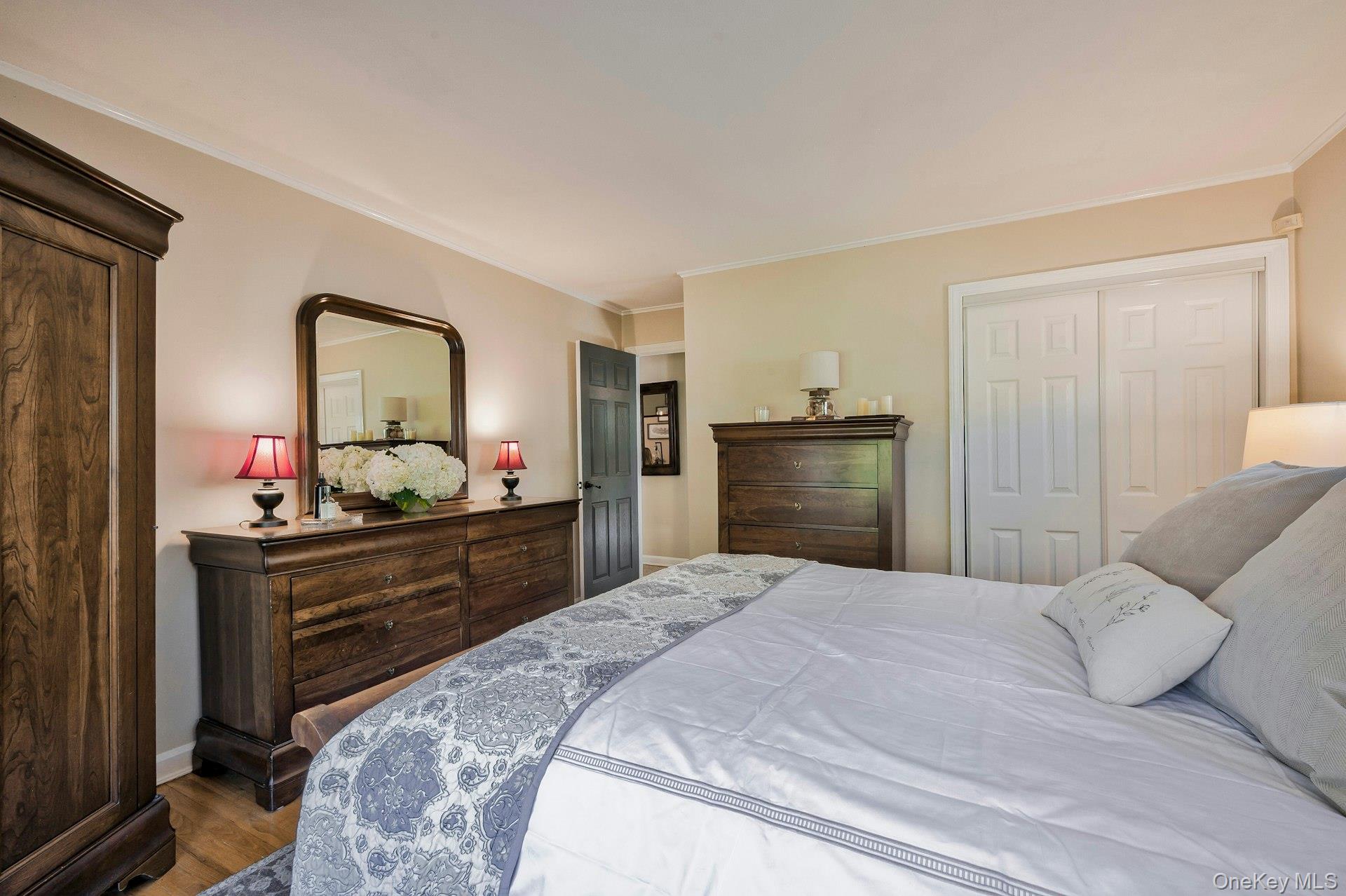 #12 photo, 2 Overlook Drive, Huntington , NY 11743