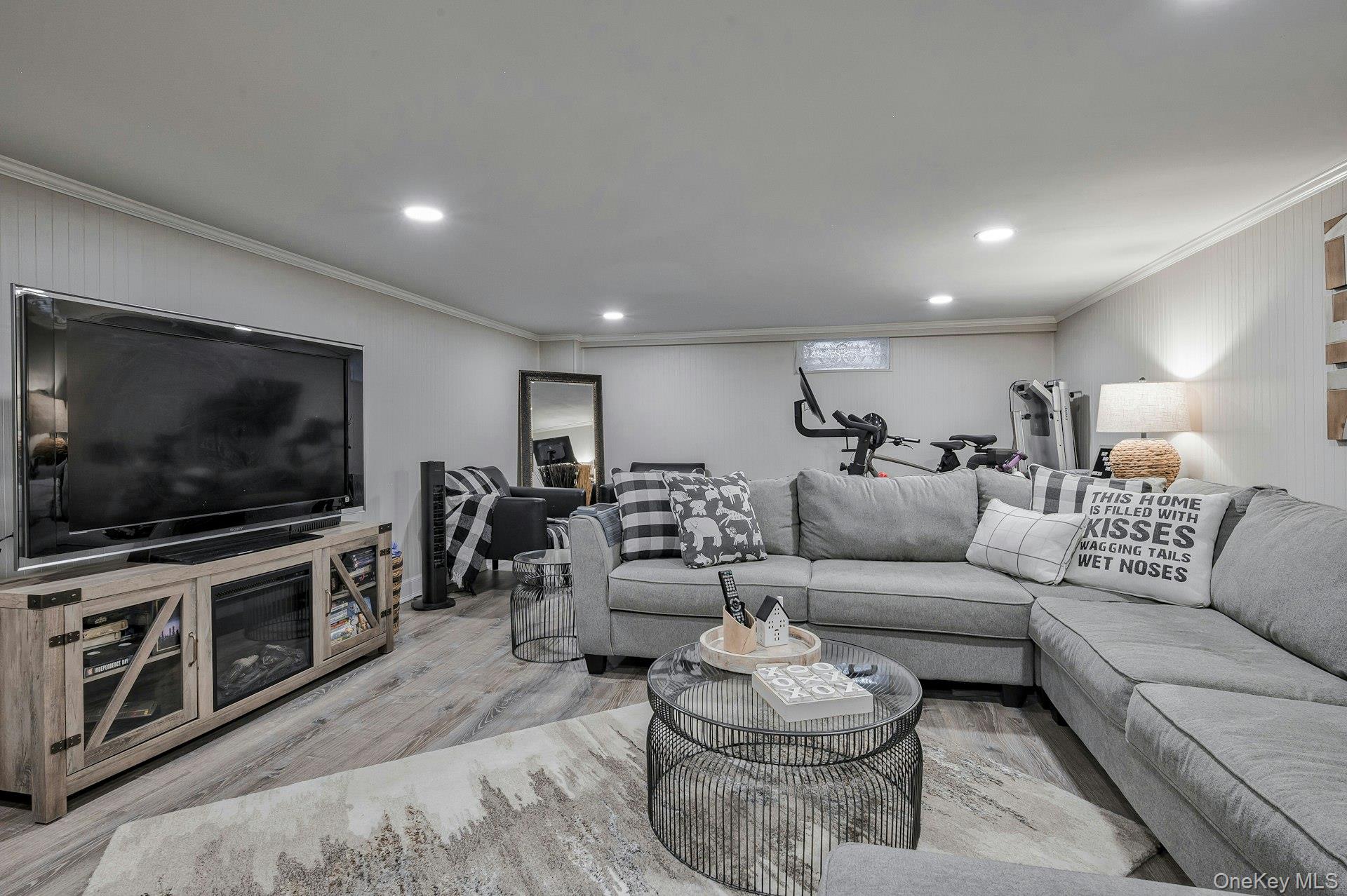 #18 photo, 2 Overlook Drive, Huntington , NY 11743