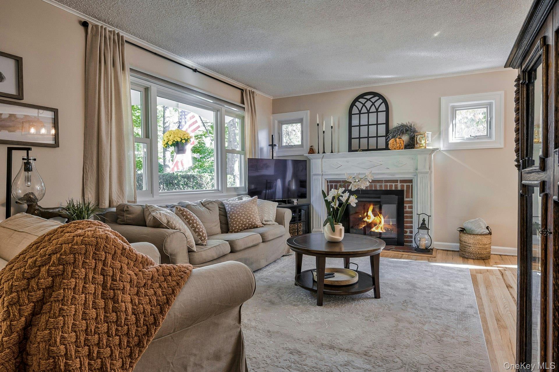 #6 photo, 2 Overlook Drive, Huntington , NY 11743