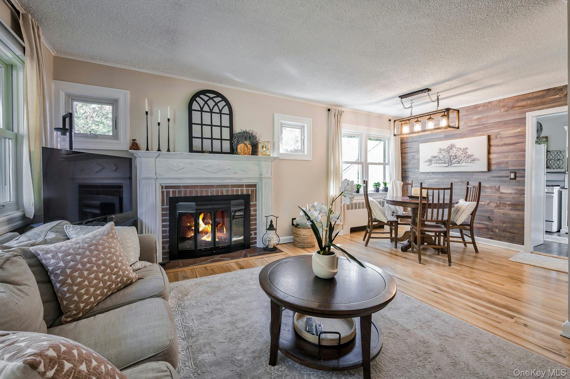 #8 photo, 2 Overlook Drive, Huntington , NY 11743