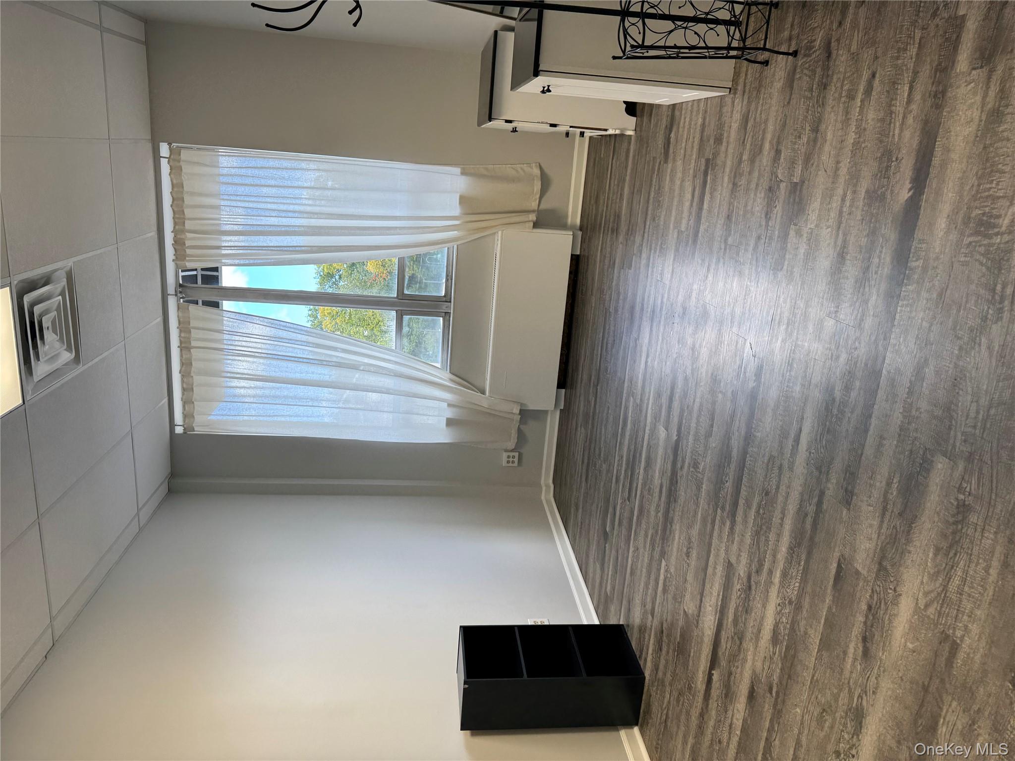 #7 photo, 221 E Hartsdale Avenue, Hartsdale , NY 10530