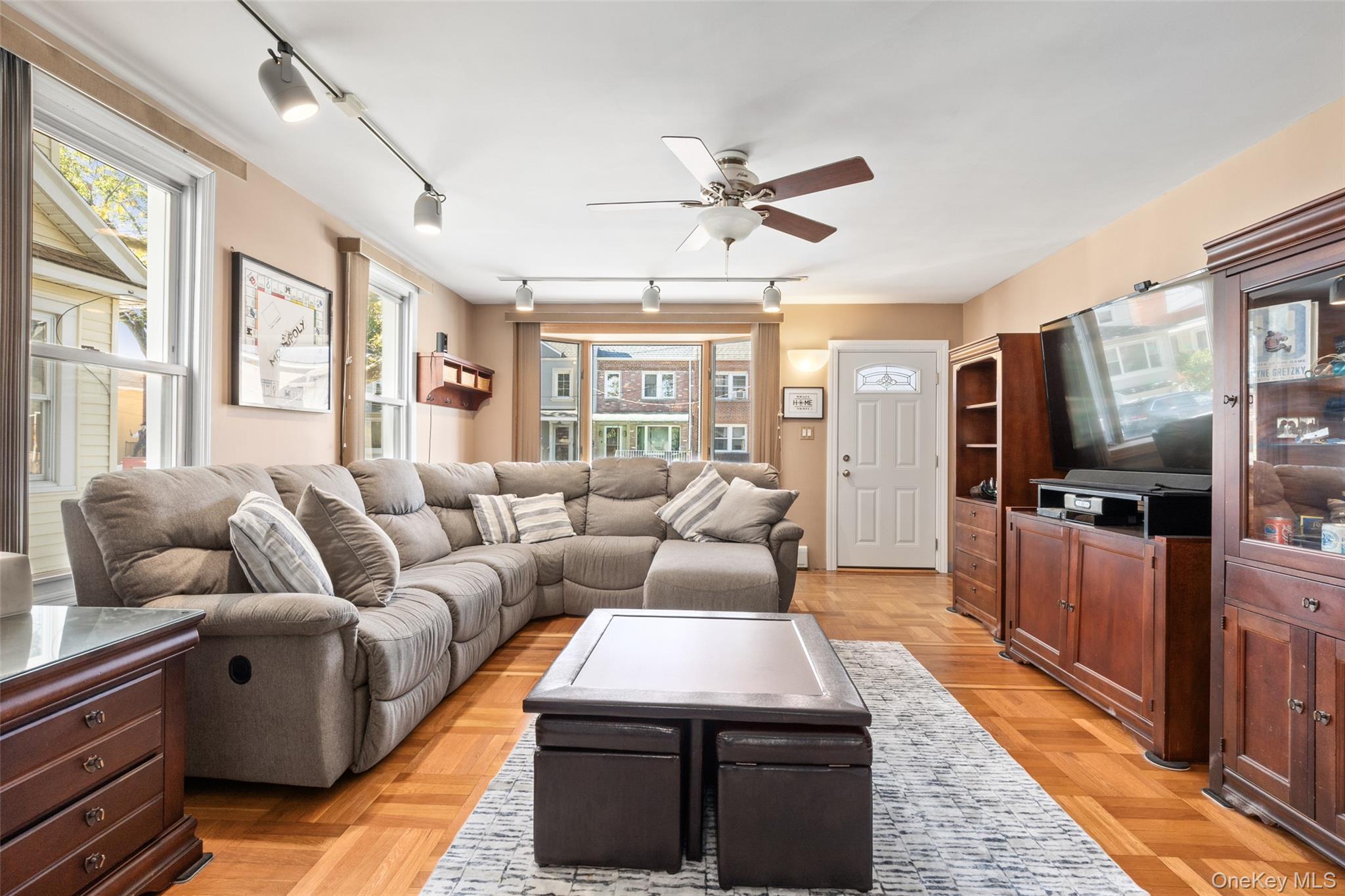 #7 photo, 1946 Tomlinson Avenue, ブロンクス区 Bronx , NY 10461