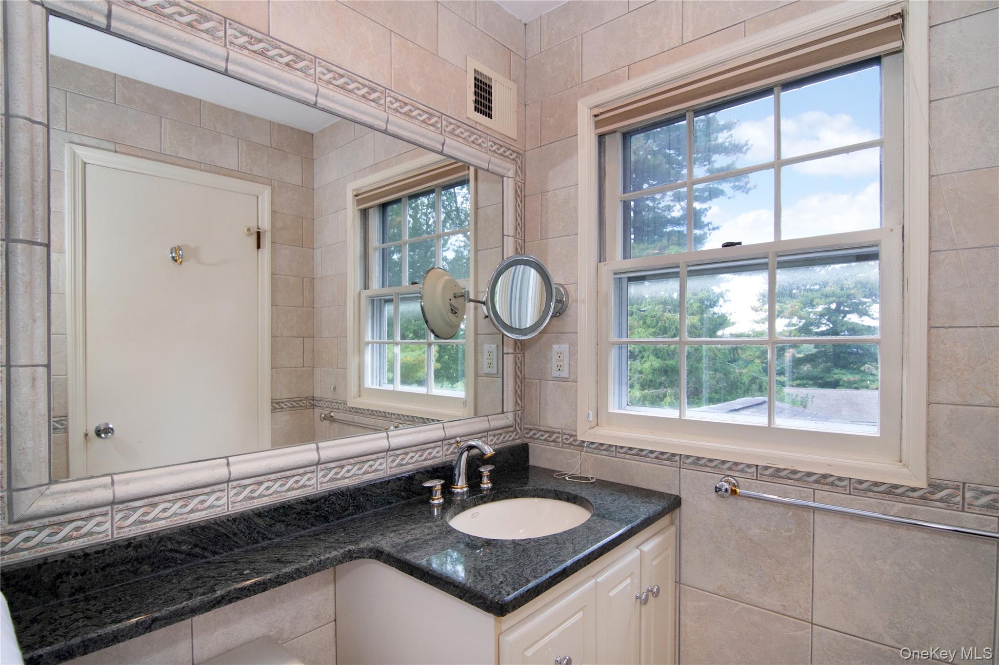 #20 photo, 15 Old Forge Lane, Tarrytown , NY 10591