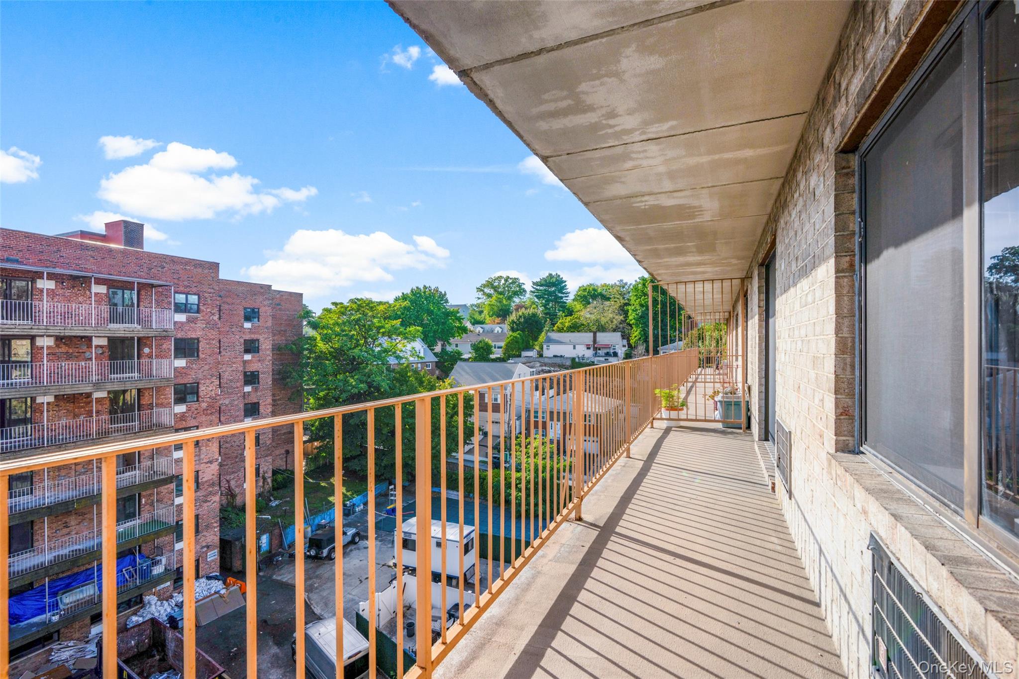 #11 photo, 687 Bronx River Road, Yonkers , NY 10704