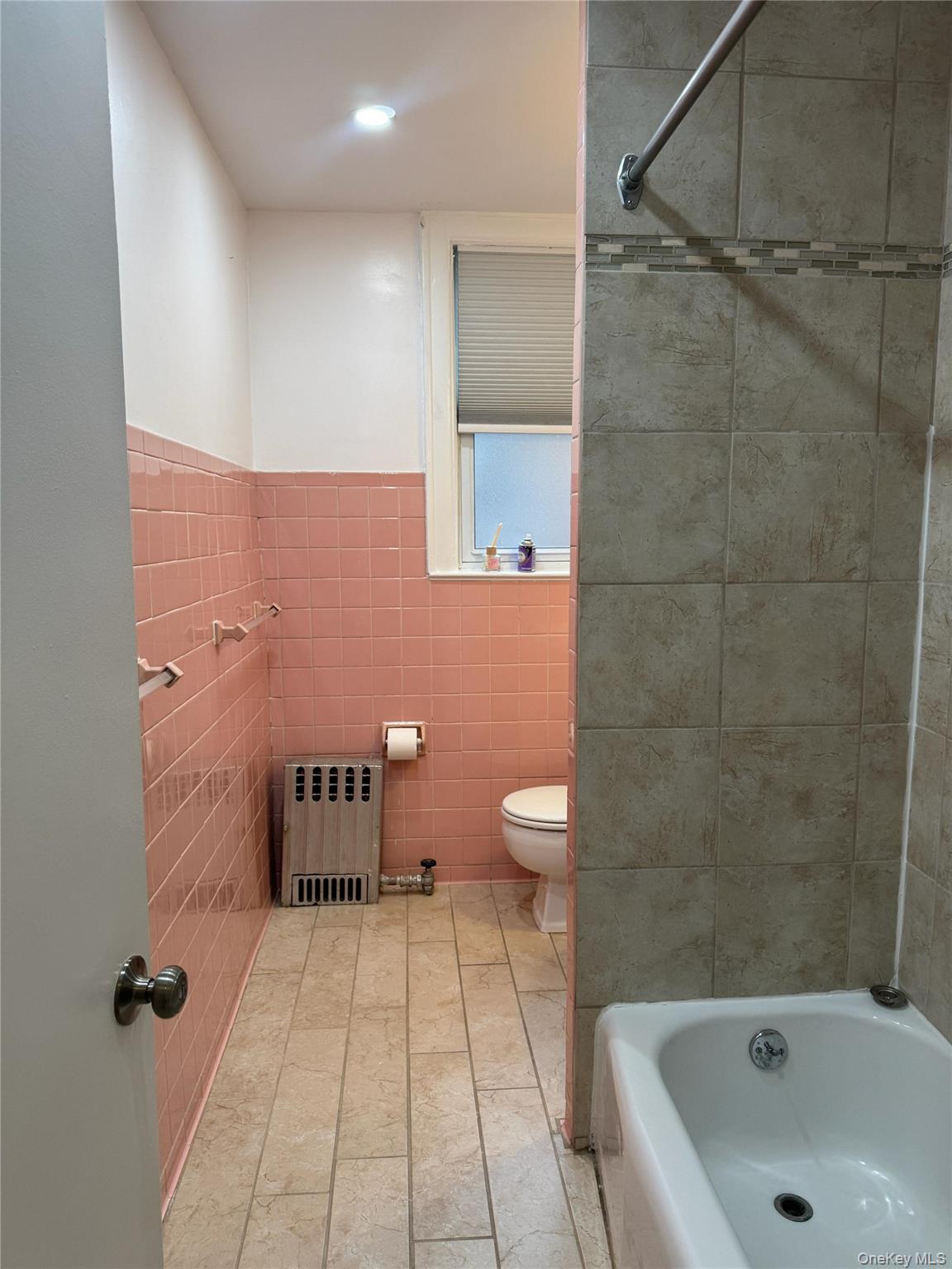 #11 photo, 94 Hyatt Avenue, Yonkers , NY 10704