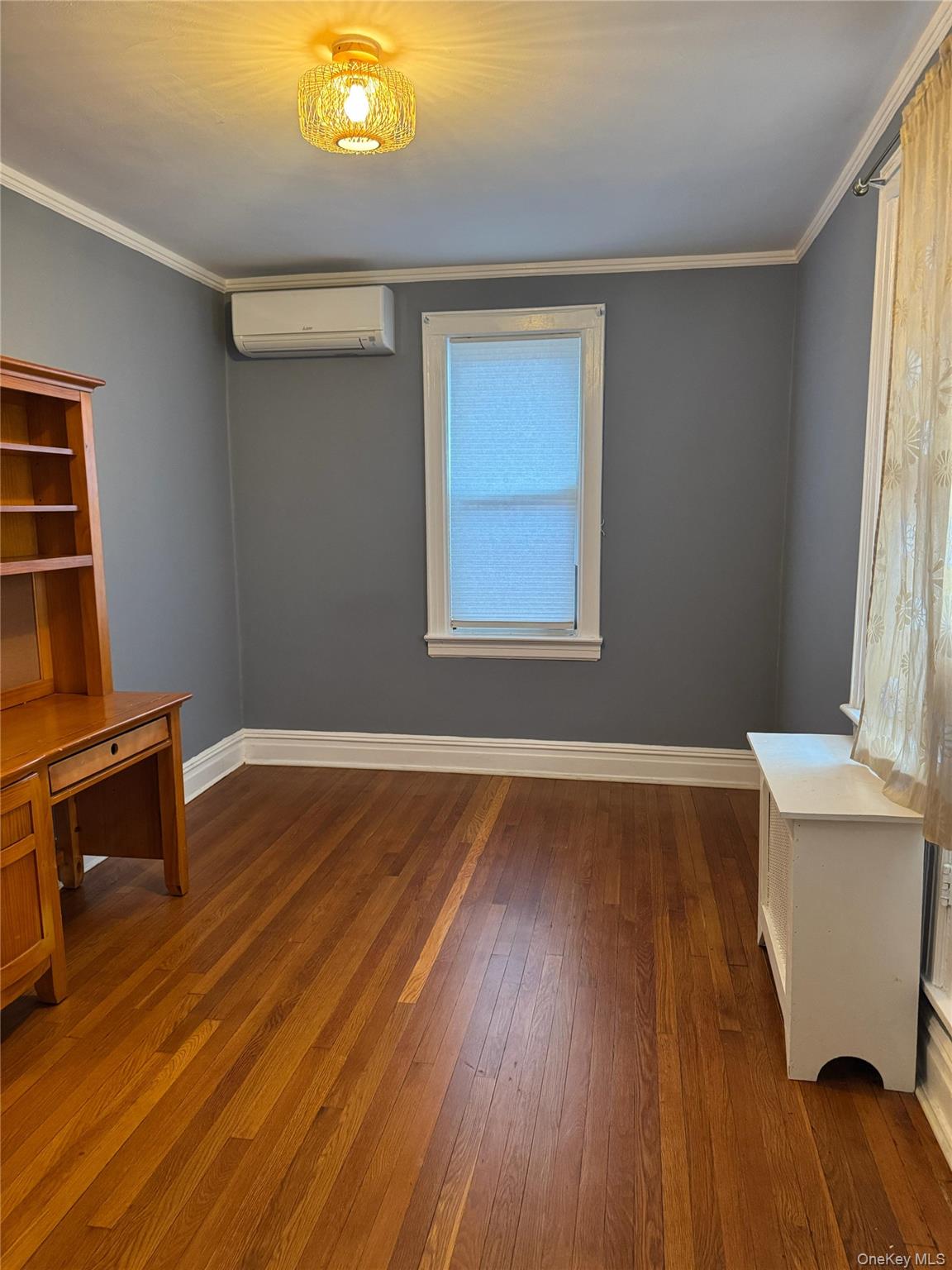 #5 photo, 94 Hyatt Avenue, Yonkers , NY 10704