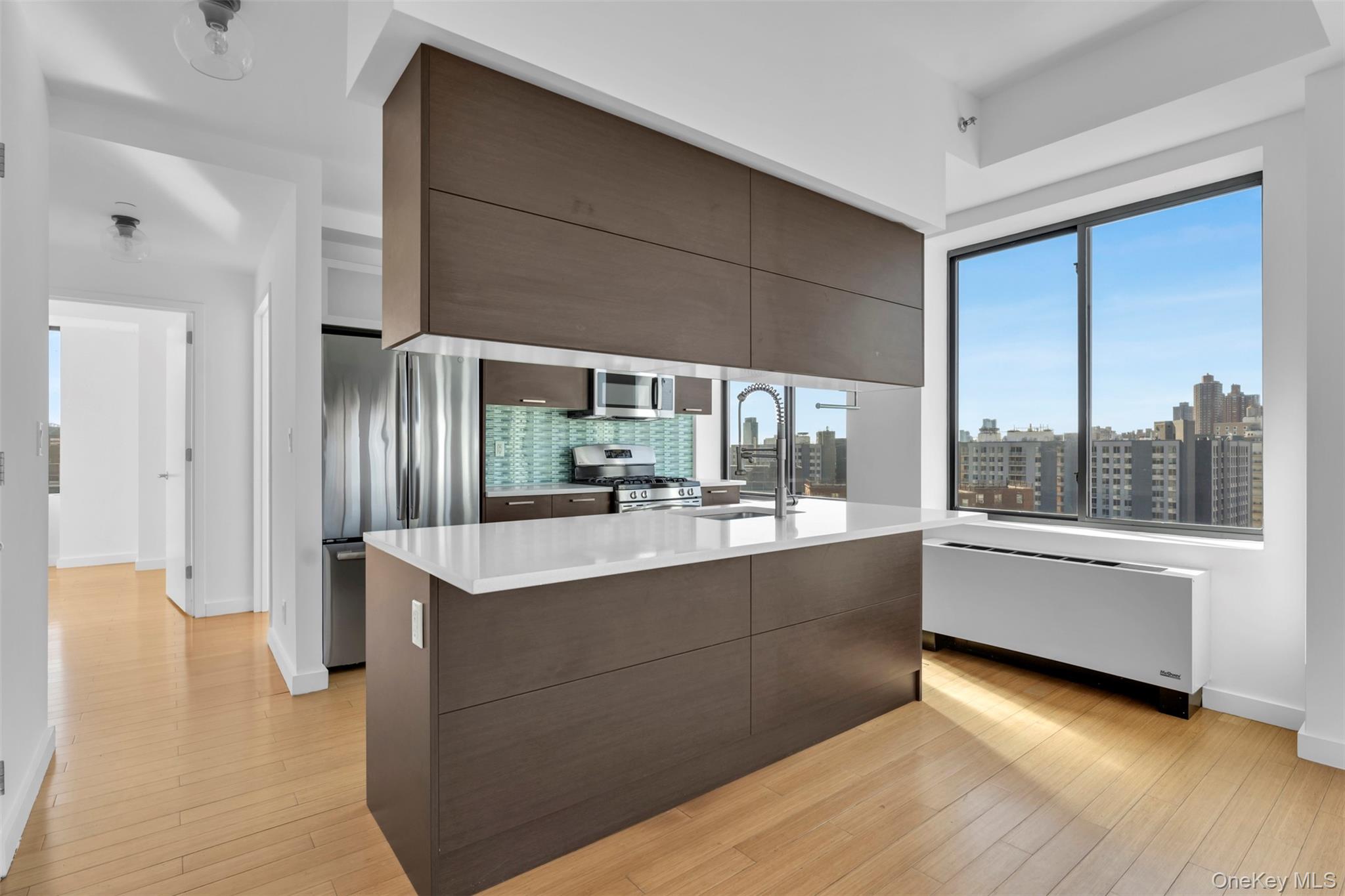 #4 photo, 353 E 104 Street, マンハッタン New York (Manhattan) , NY 10029