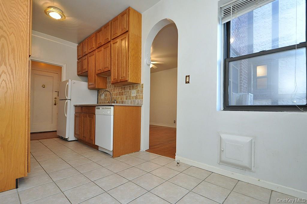 #16 photo, 120 Stonelea Place, New Rochelle , NY 10801