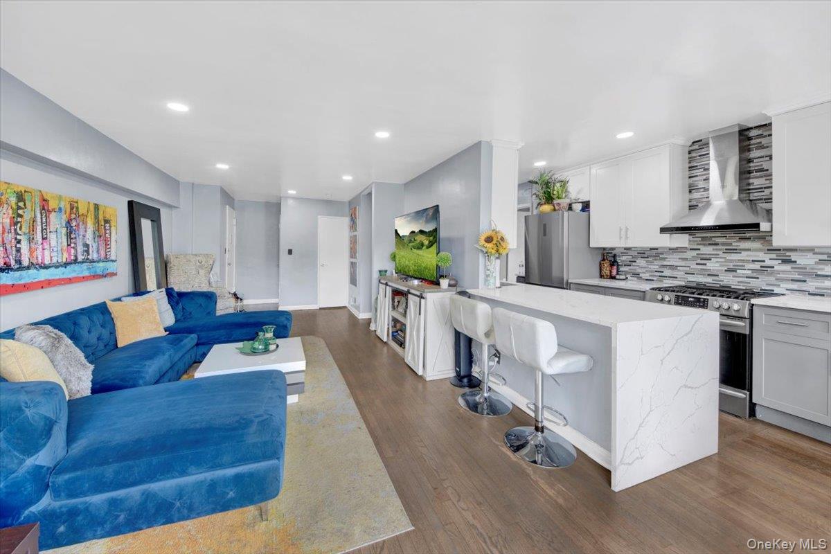 #12 photo, 610 Waring, ブロンクス区 Bronx , NY 10467