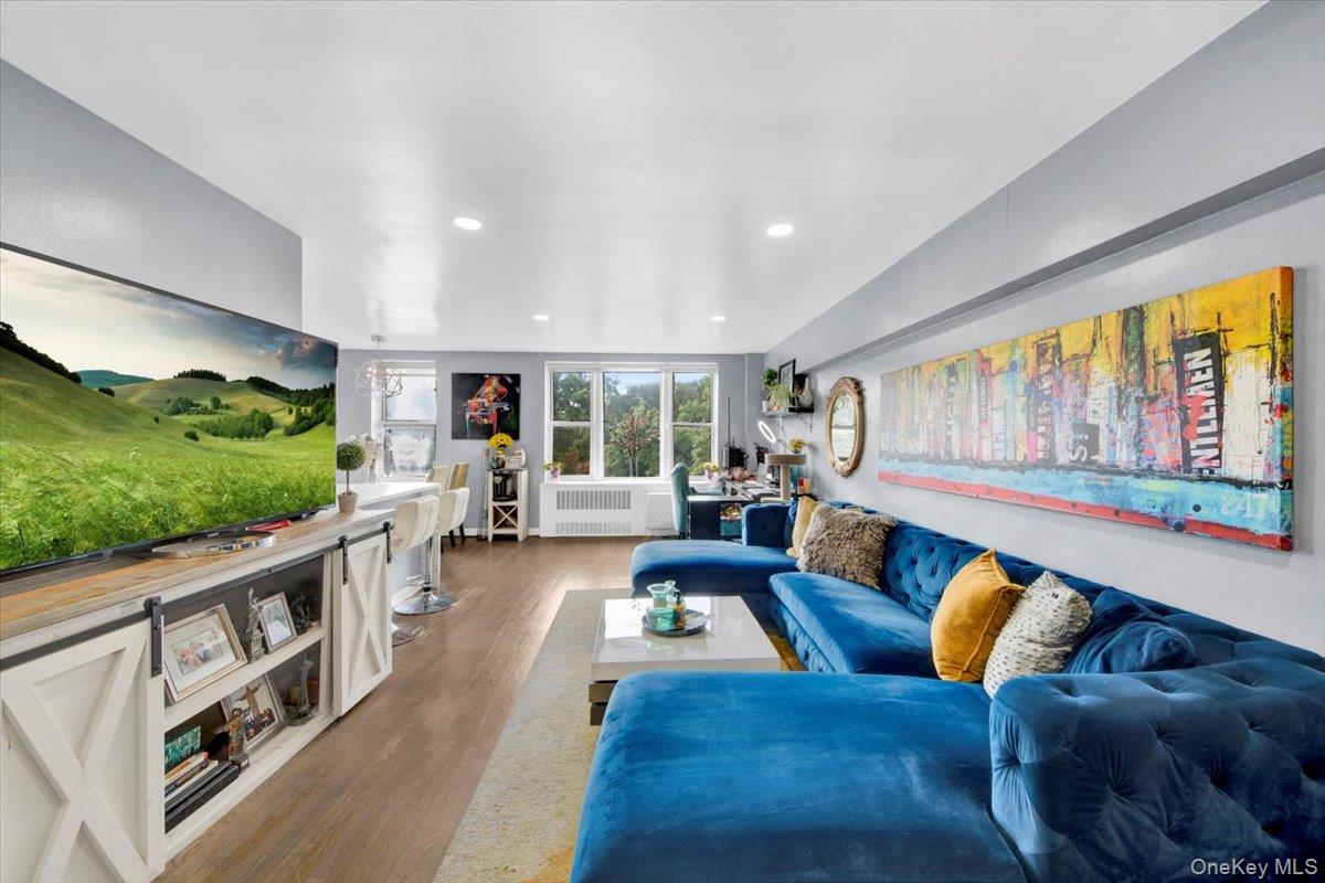 #13 photo, 610 Waring, ブロンクス区 Bronx , NY 10467