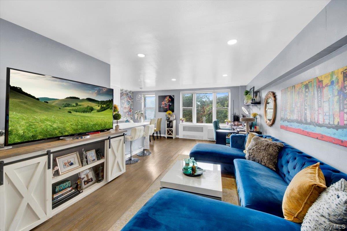 #14 photo, 610 Waring, ブロンクス区 Bronx , NY 10467