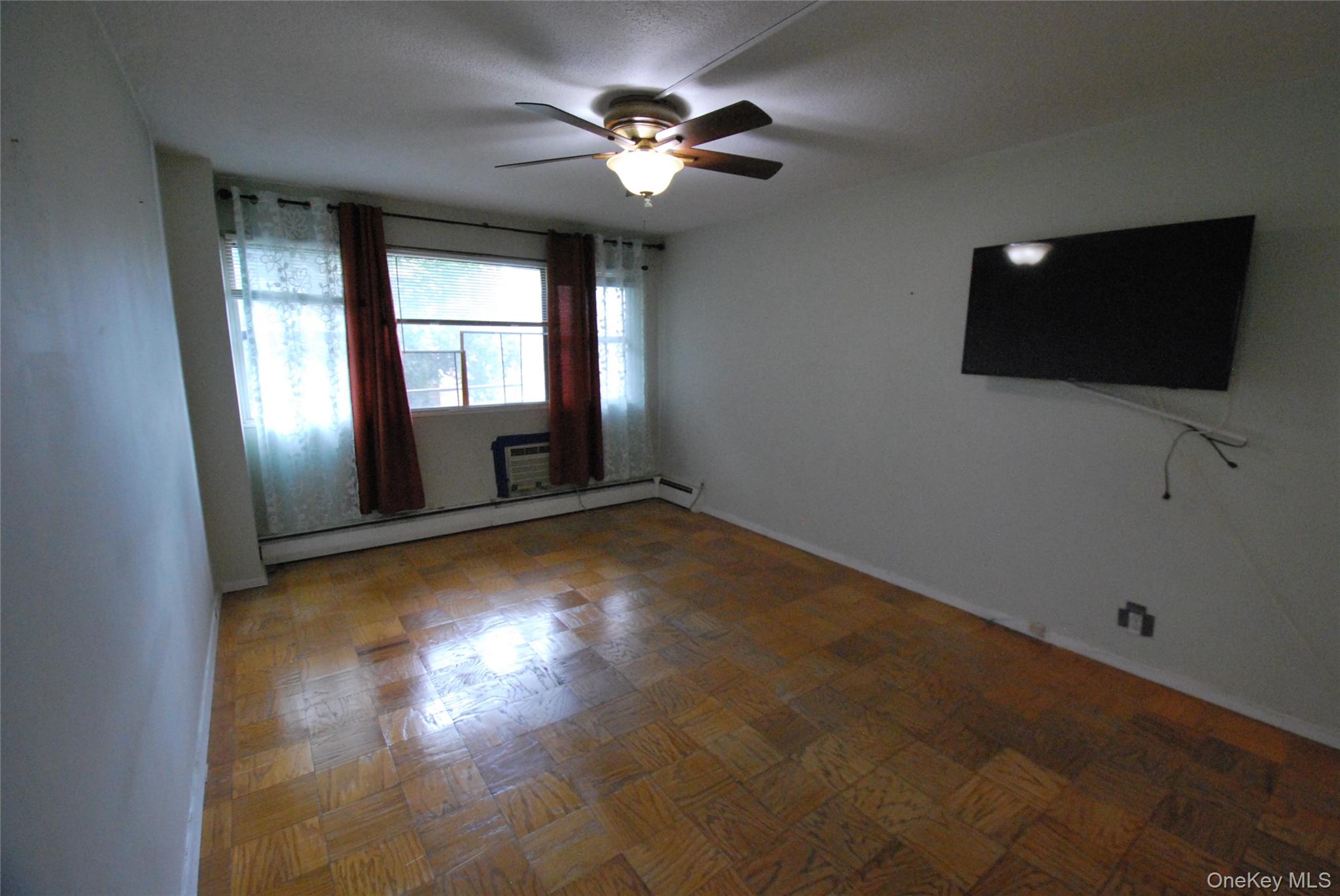 #13 photo, 1523 Central Park Avenue, Yonkers , NY 10710
