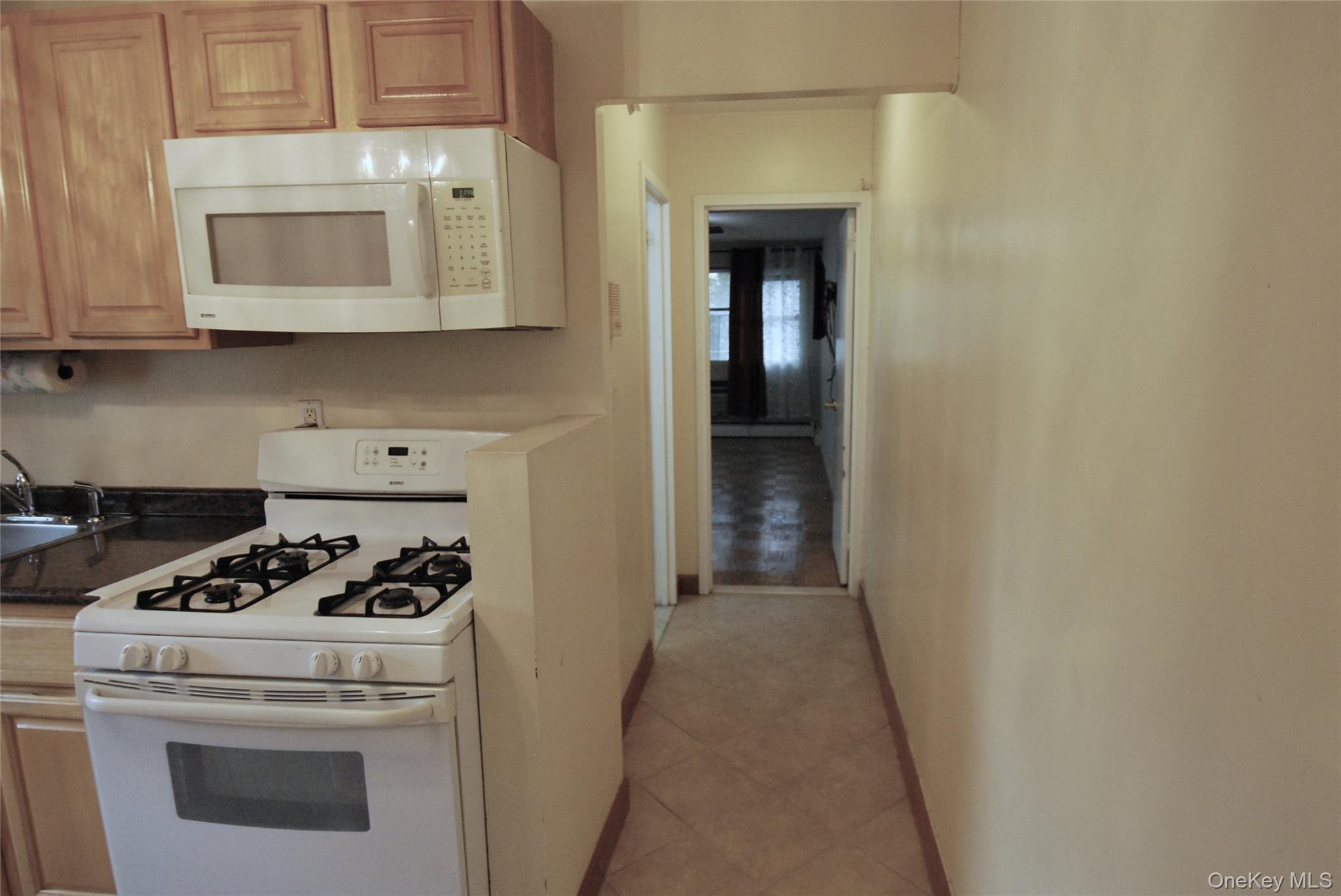 #8 photo, 1523 Central Park Avenue, Yonkers , NY 10710