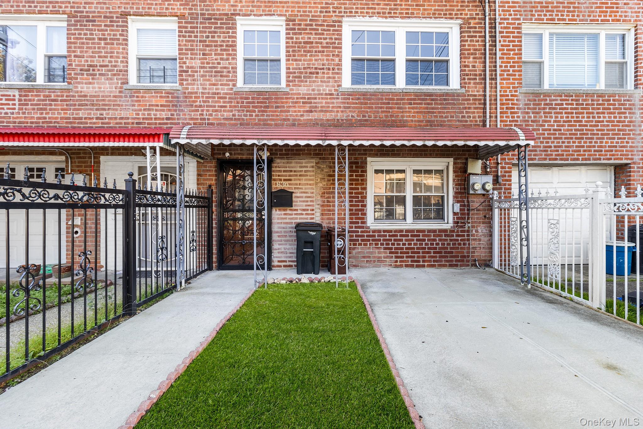 #1 photo, 836 E 221st Street, ブロンクス区 Bronx , NY 10467