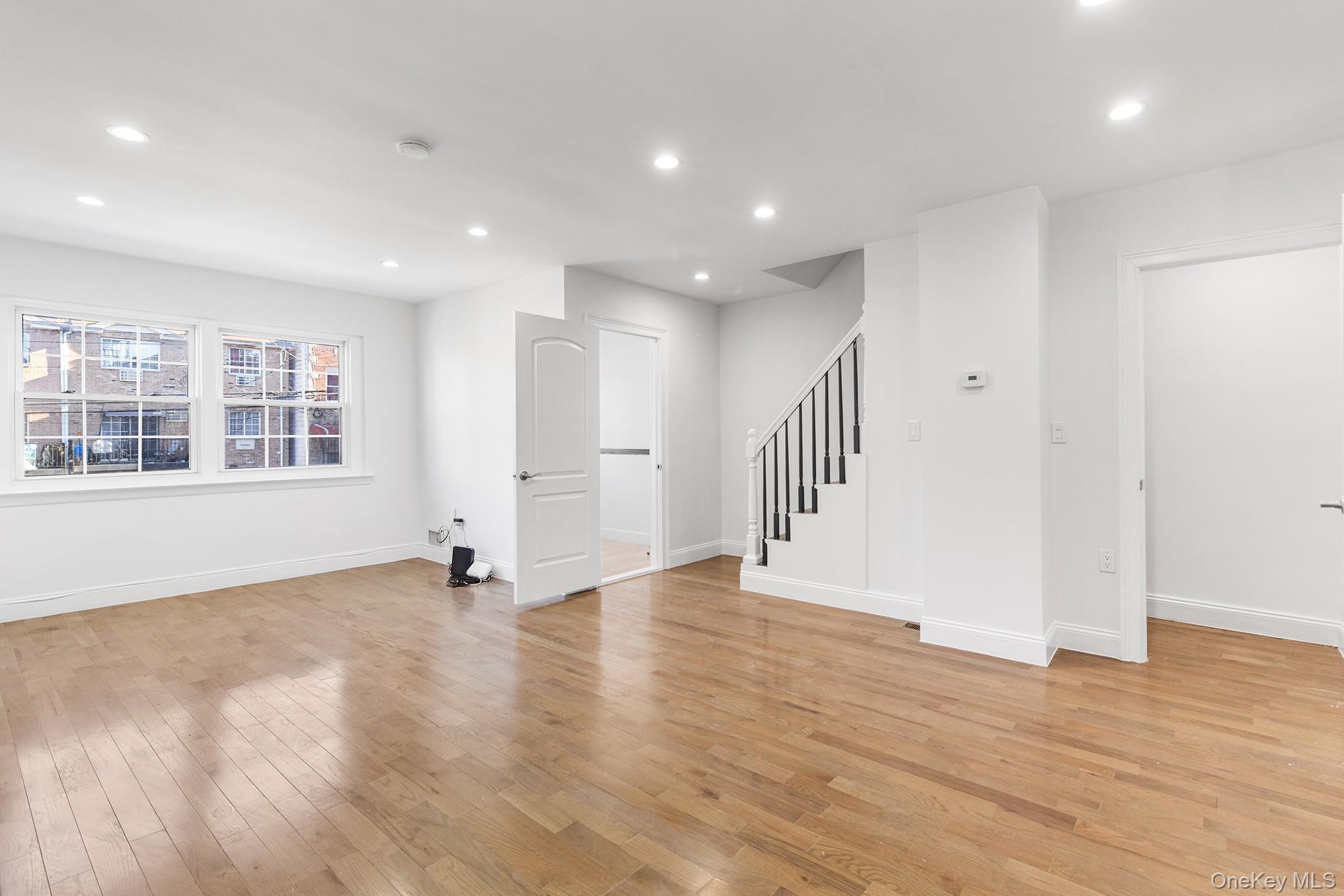 #15 photo, 836 E 221st Street, ブロンクス区 Bronx , NY 10467