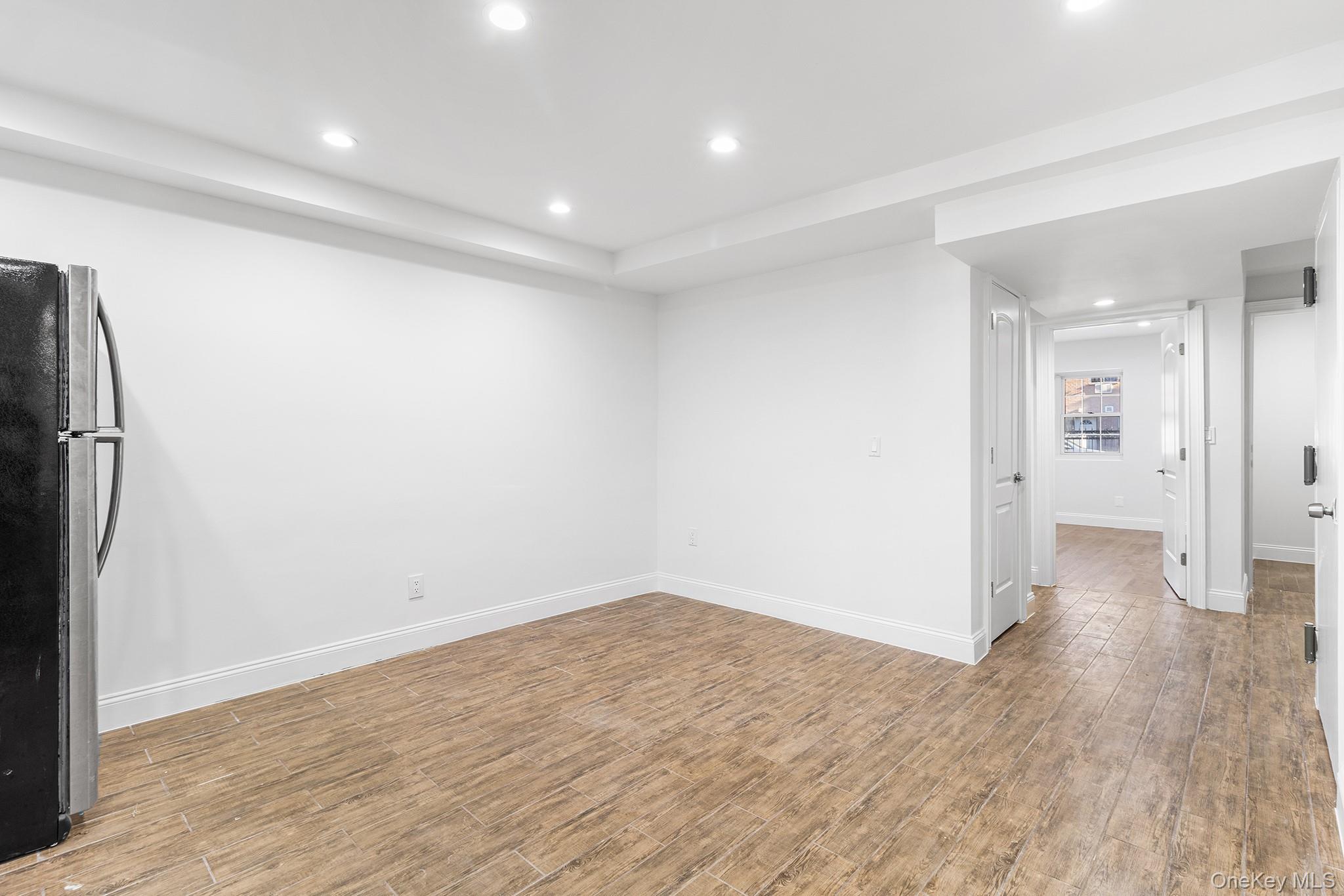 #8 photo, 836 E 221st Street, ブロンクス区 Bronx , NY 10467