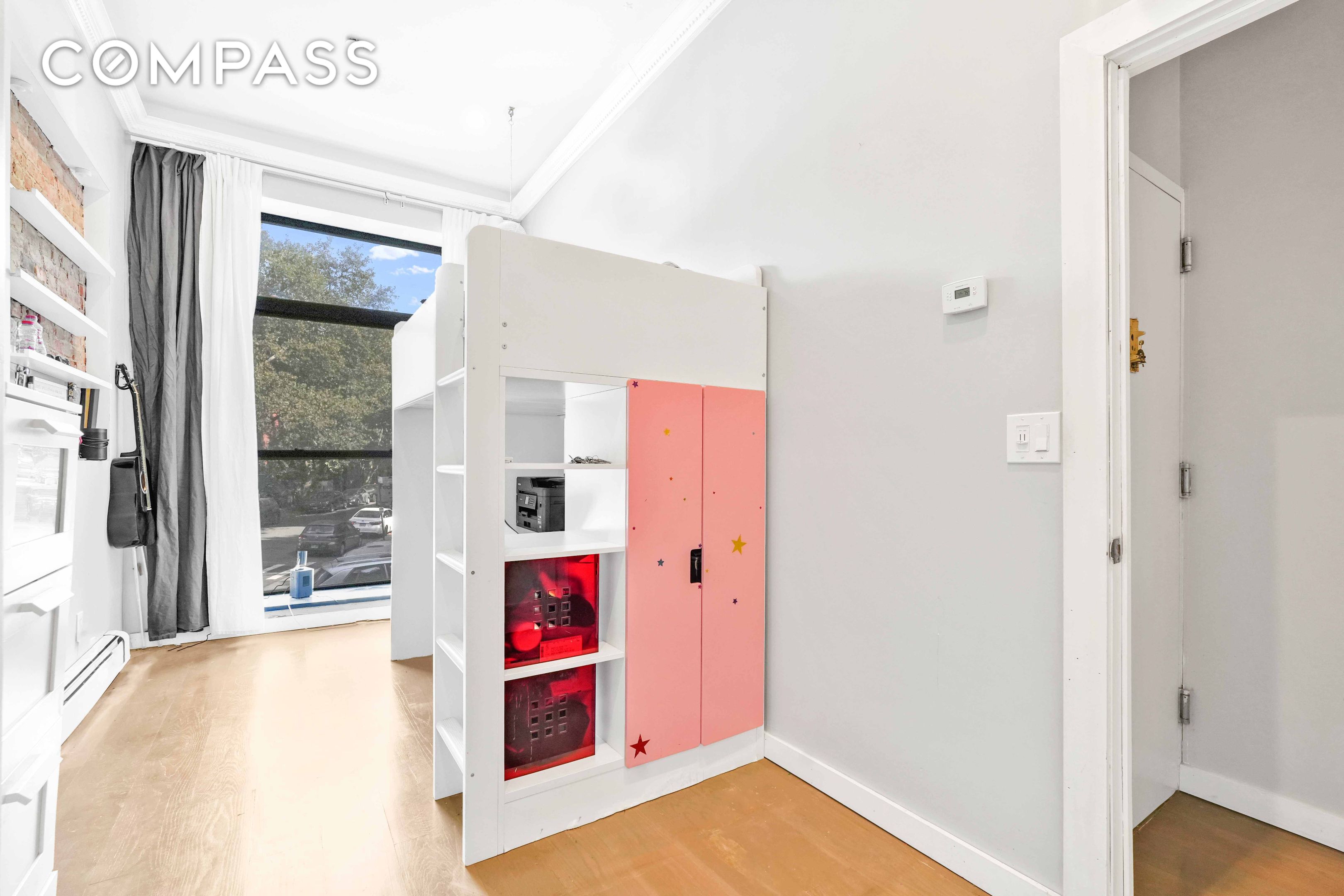 #19 photo, 288 St James Place, Clinton Hill , NY 11238