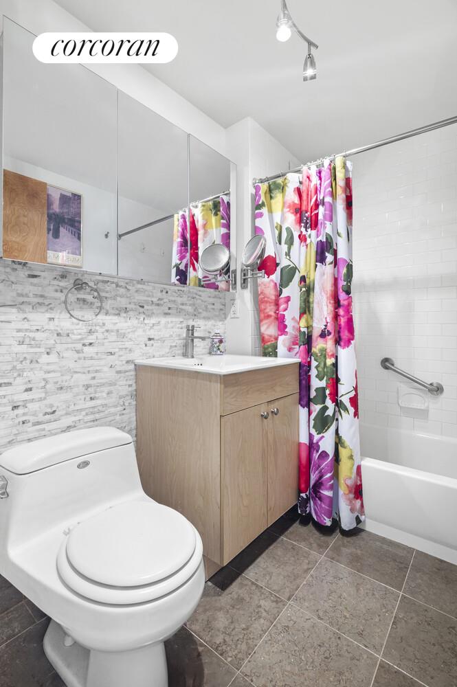 #5 photo, 736 W 187TH Street, Hudson Heights , NY 10033