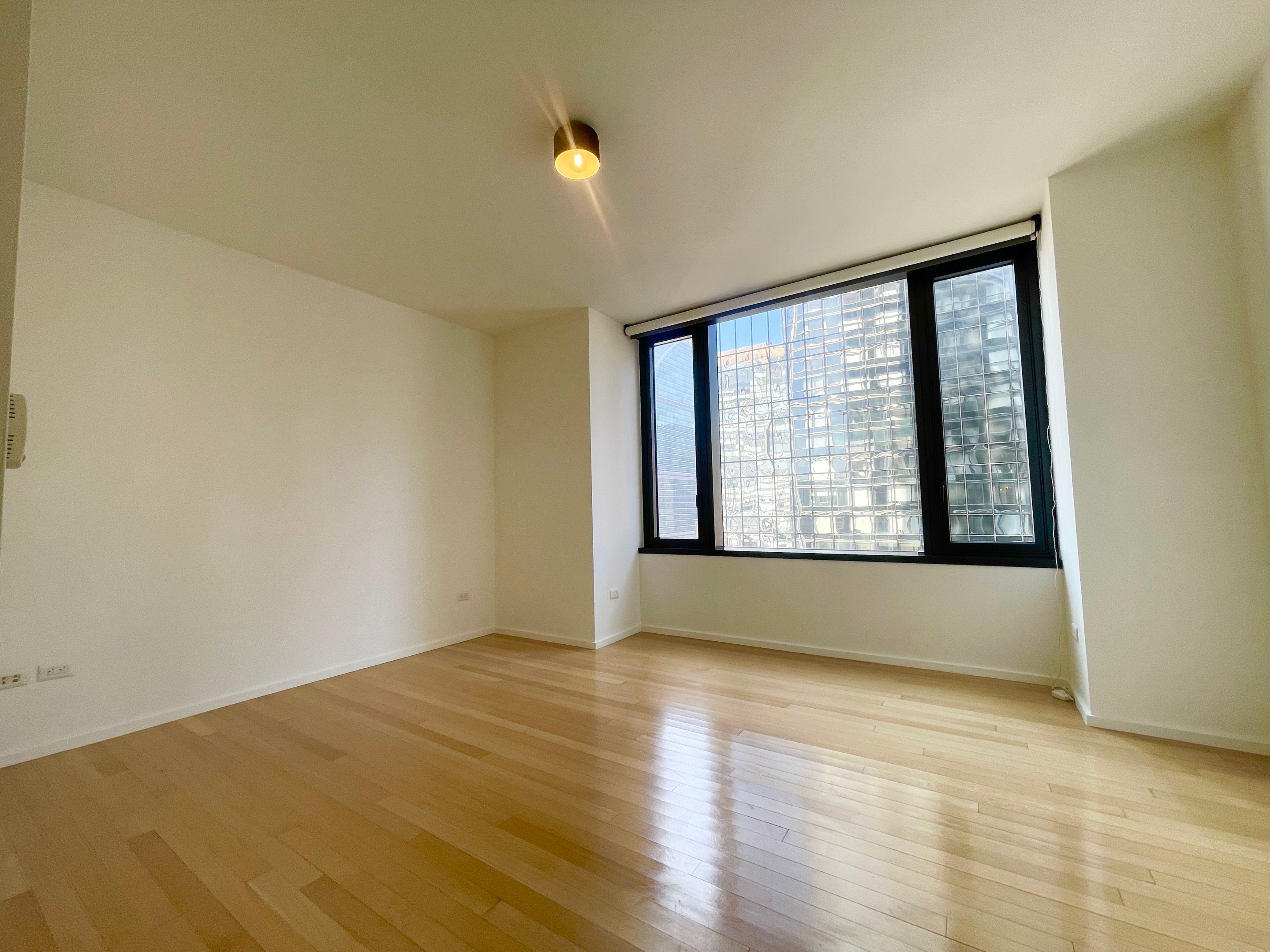 #7 photo, 50 United Nations Plaza, Turtle Bay , NY 10017