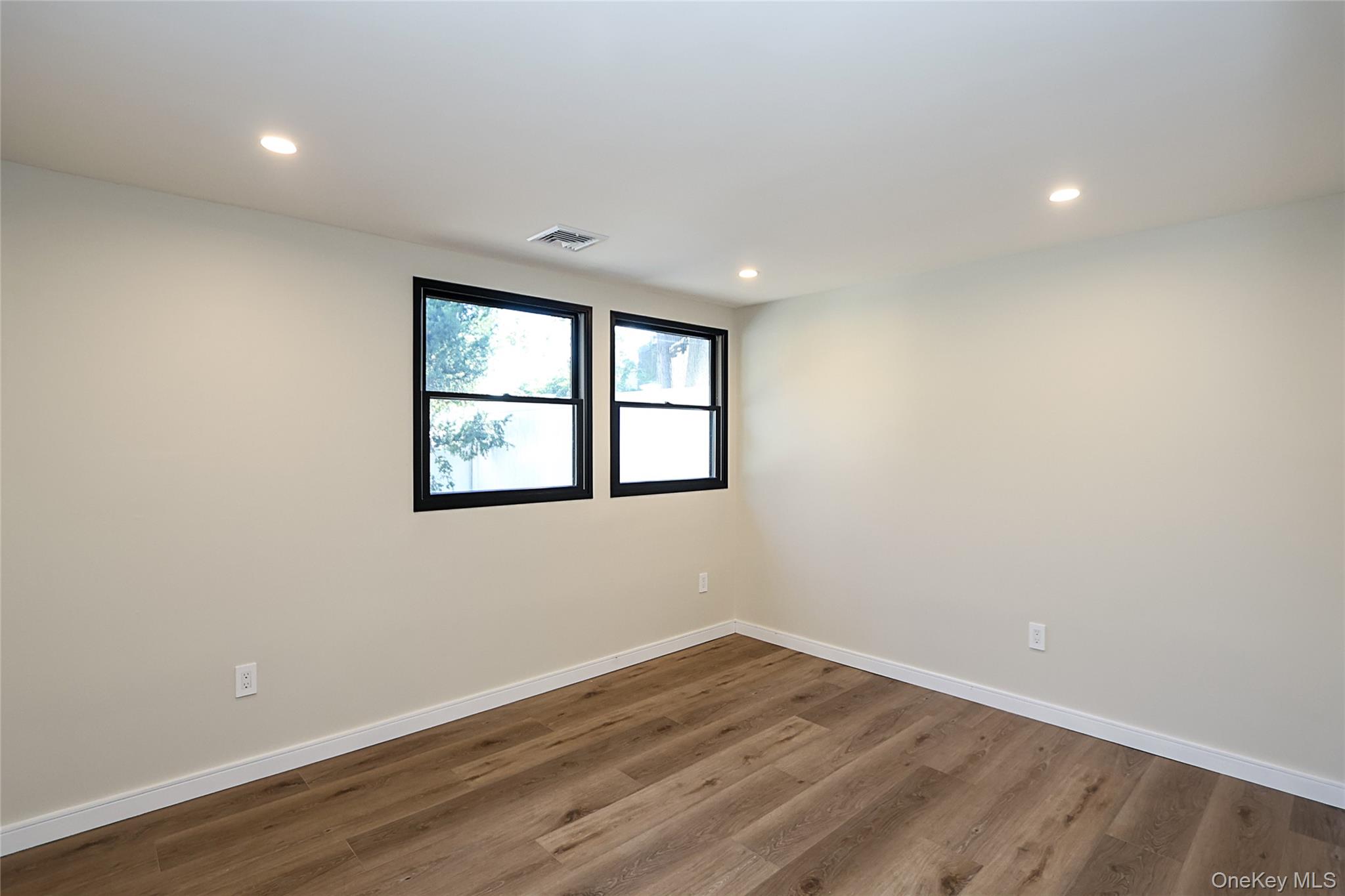 #15 photo, 2 Park Avenue, ナッソー郡 Greenvale , NY 11548