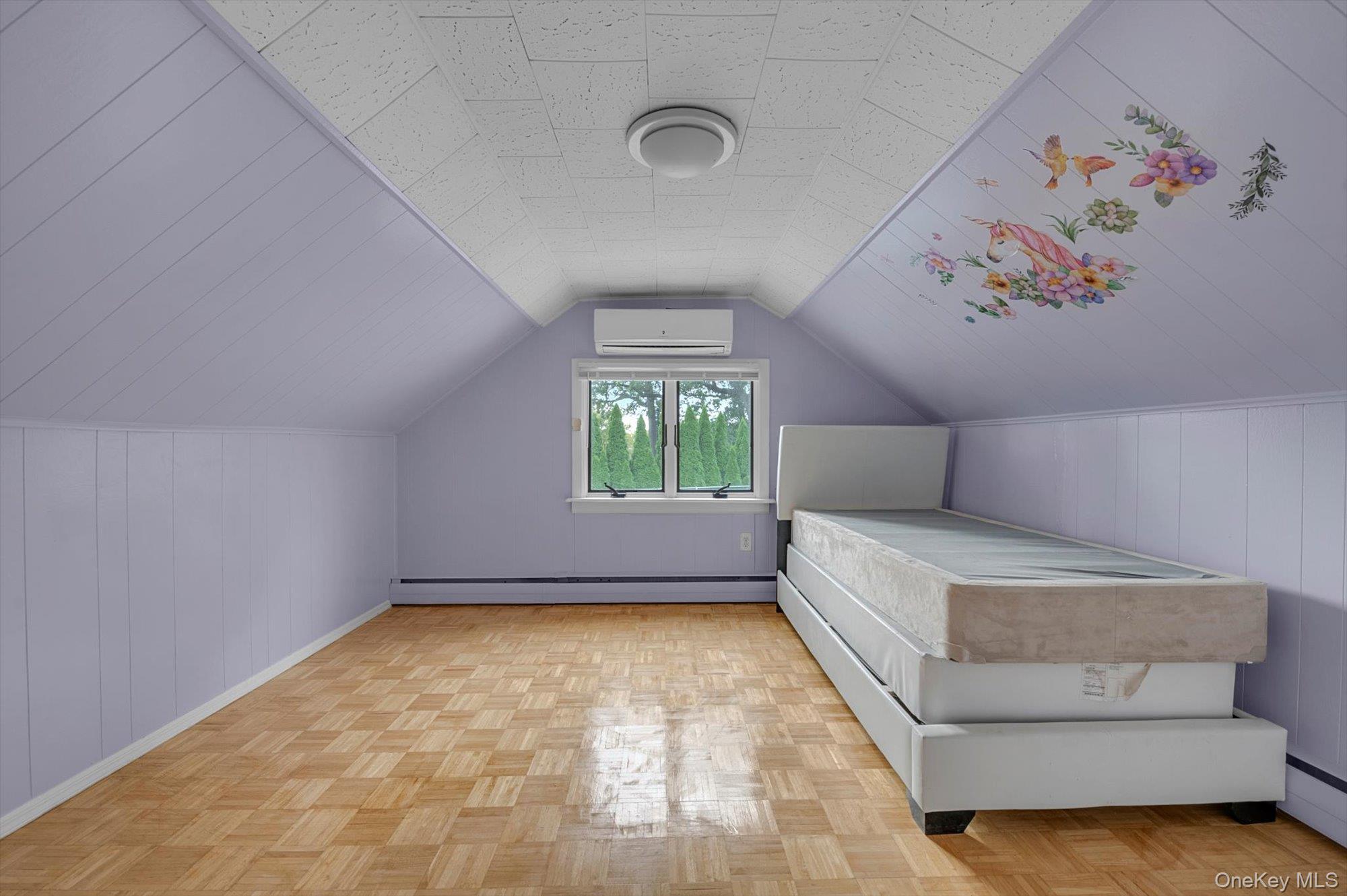 #12 photo, 85-66 188th Street, Hollis , NY 11423