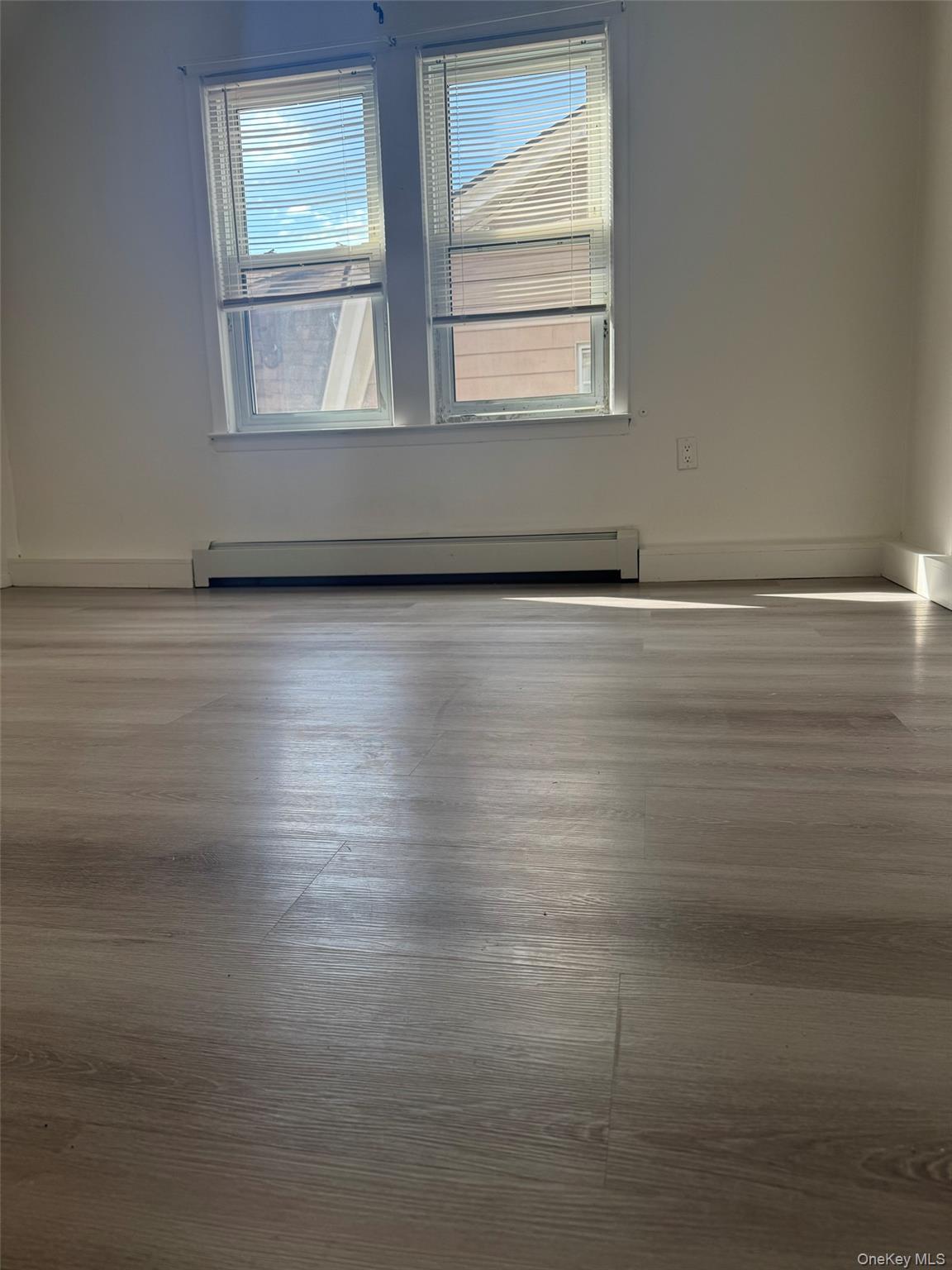 #8 photo, 85-63 87th Street, クイーンズ区 Woodhaven , NY 11421