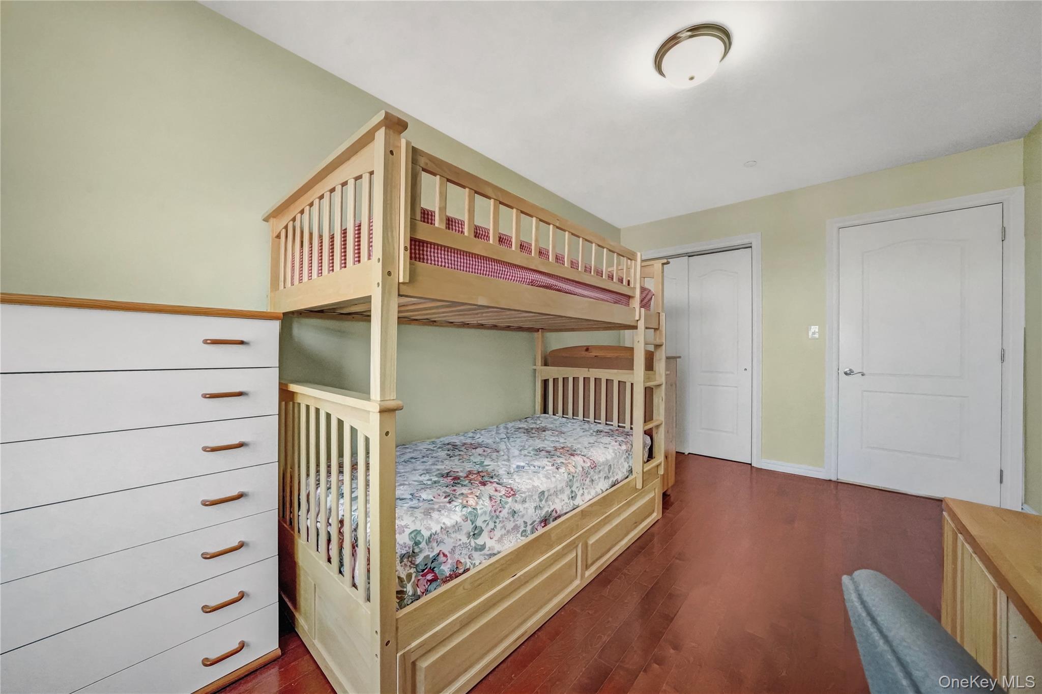 #12 photo, 40-40 75th Street, クイーンズ区 Jackson Heights , NY 11373