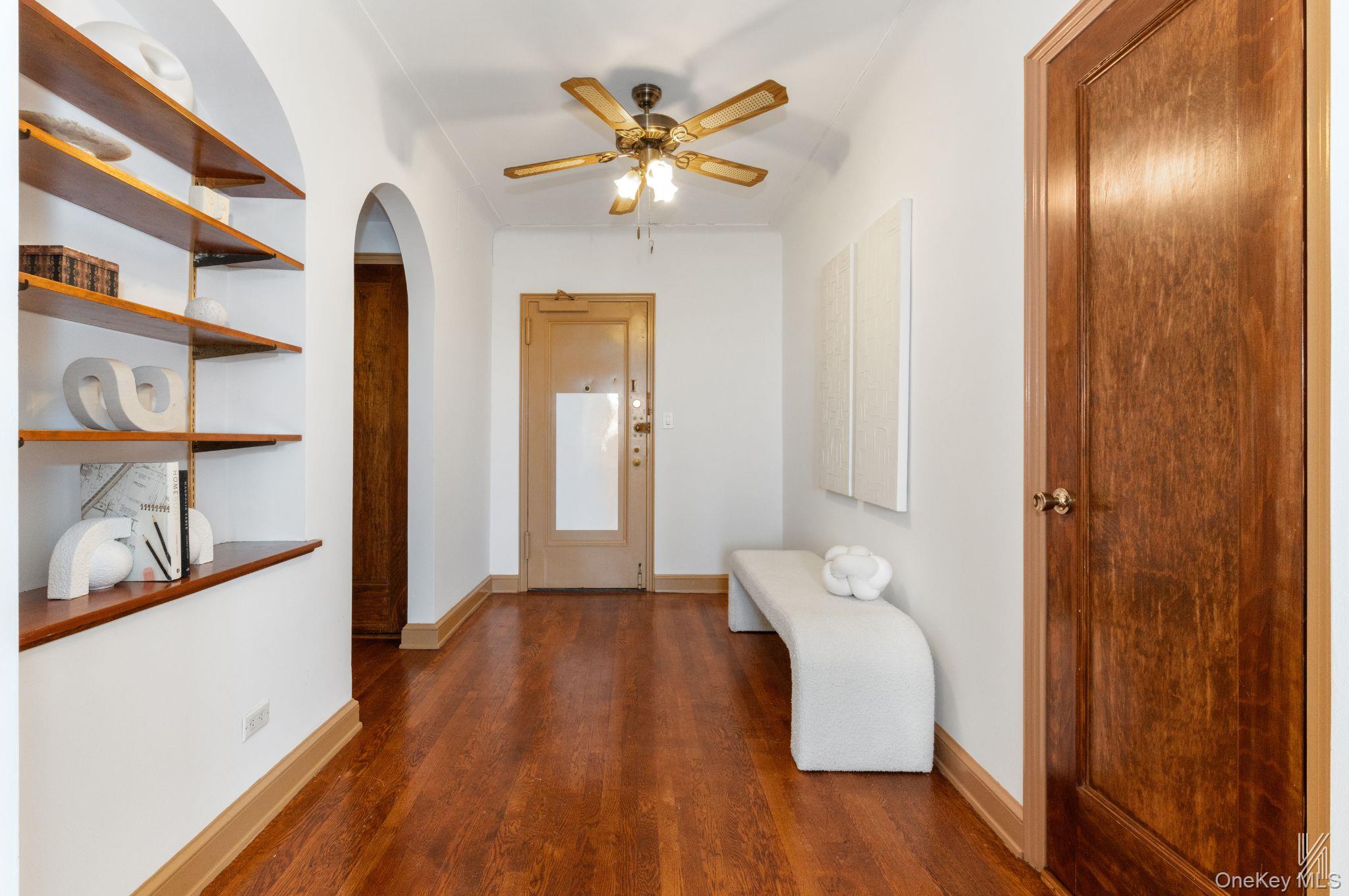 #6 photo, 25-40 31st Avenue, クイーンズ区 Astoria , NY 11106