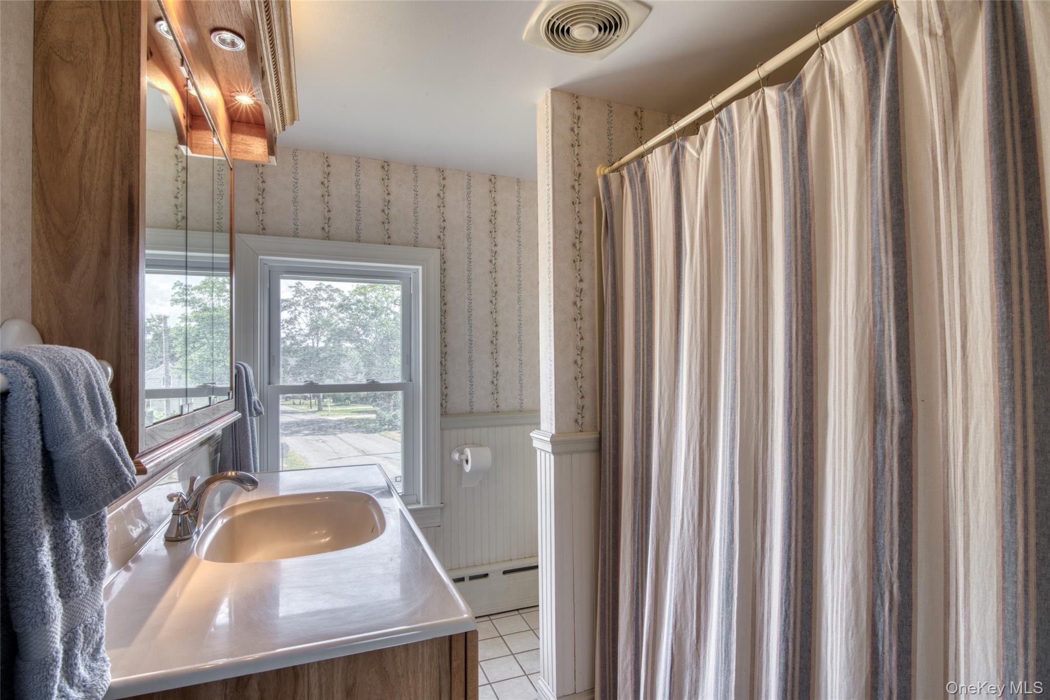 #9 photo, 385 Cottage Place, サフォーク郡 Southold , NY 11971