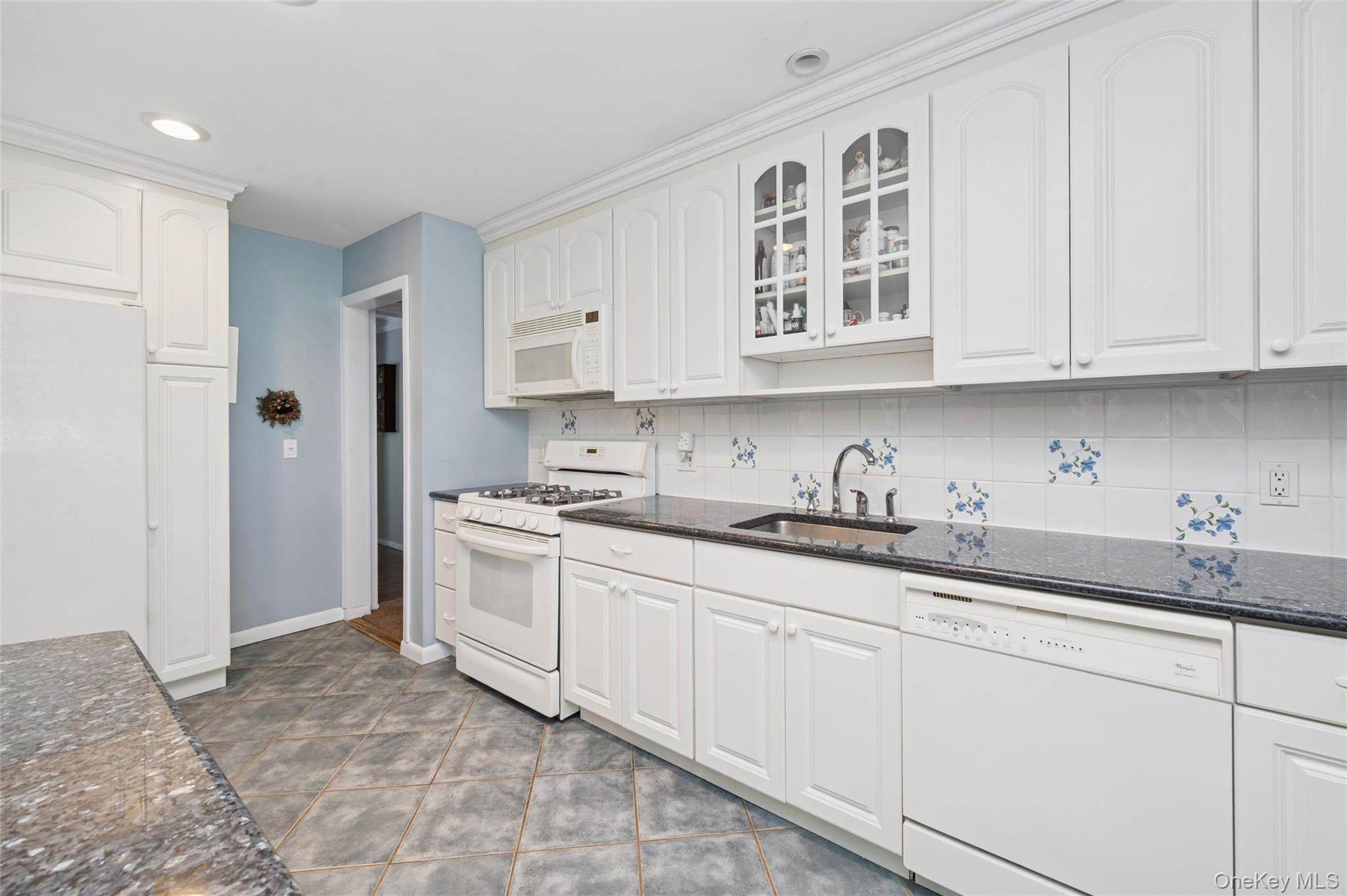 #8 photo, 14 Radburn Drive, サフォーク郡 Commack , NY 11725