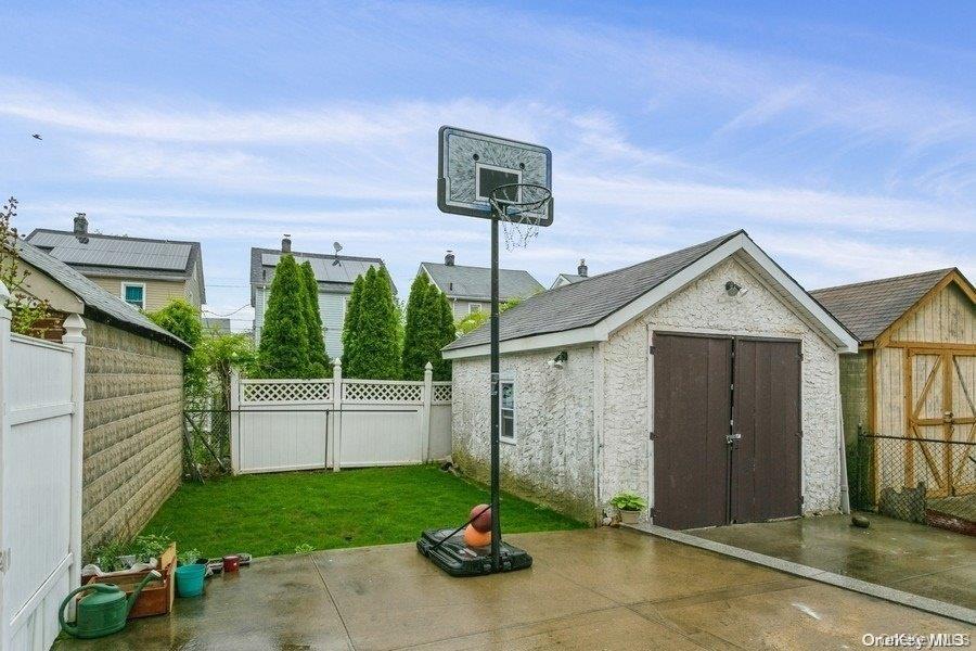 #10 photo, 115-29 198th Street, Saint Albans , NY 11412