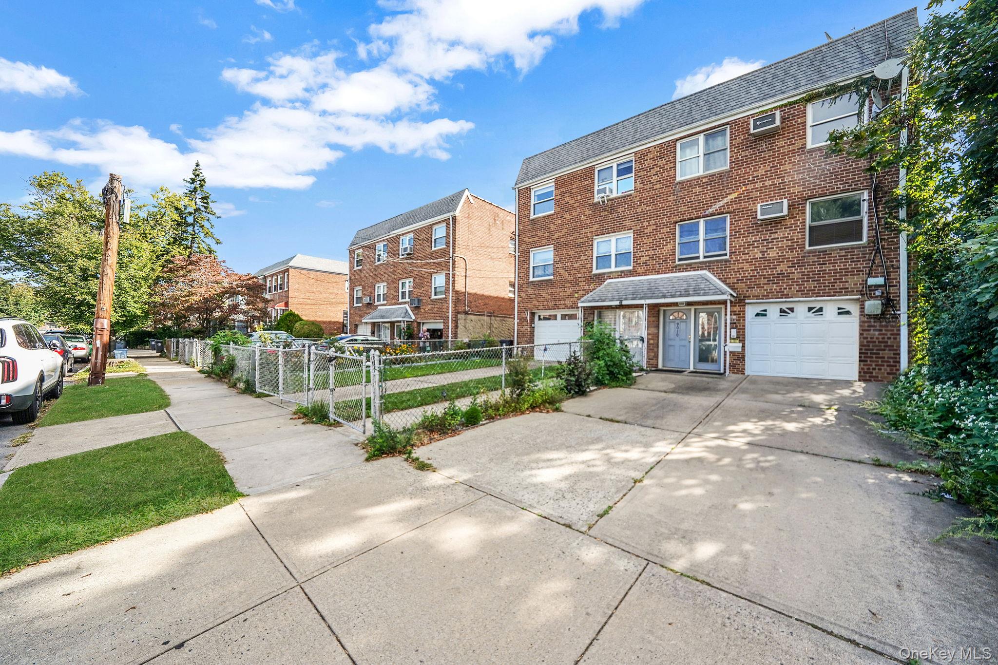 #2 photo, 9010 70th Drive, كوينز Forest Hills , NY 11375