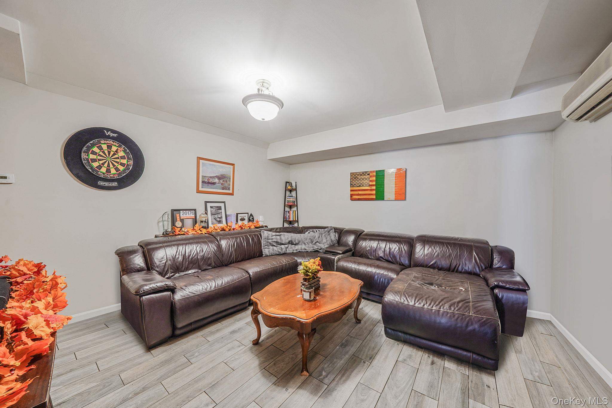 #4 photo, 9010 70th Drive, كوينز Forest Hills , NY 11375