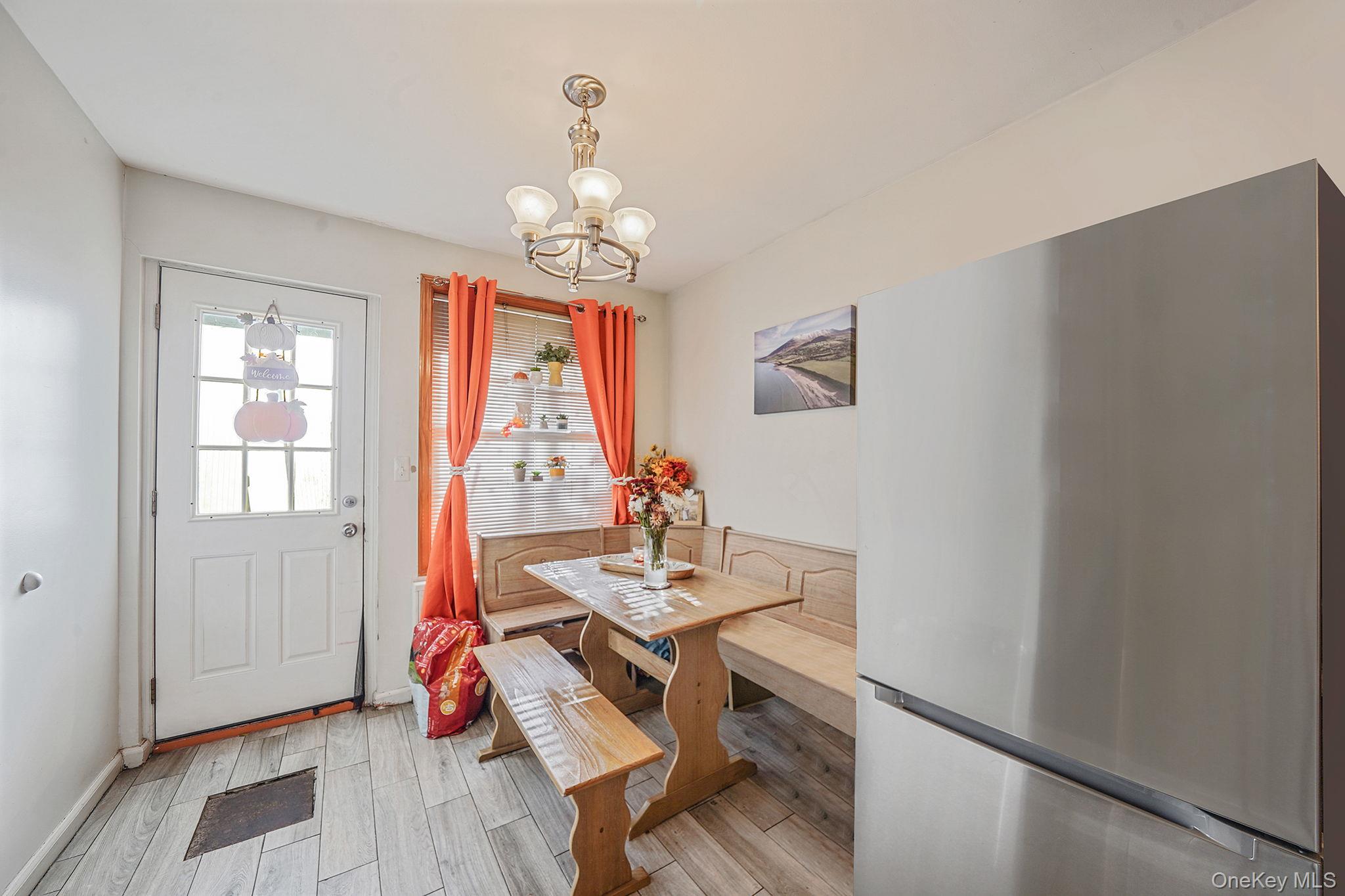 #8 photo, 9010 70th Drive, كوينز Forest Hills , NY 11375