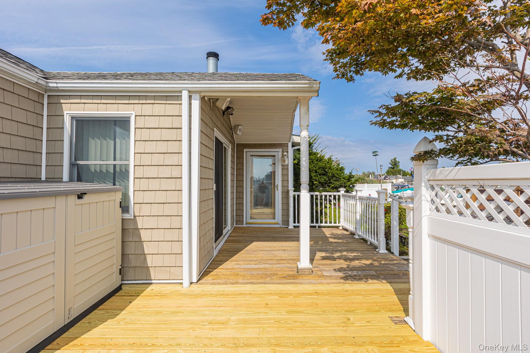 #17 photo, 97 Ocean Avenue, Bay Shore , NY 11706