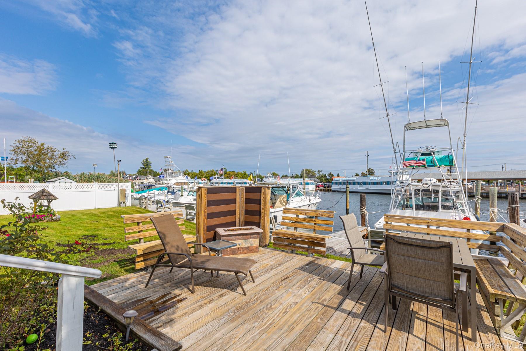 #20 photo, 97 Ocean Avenue, Bay Shore , NY 11706