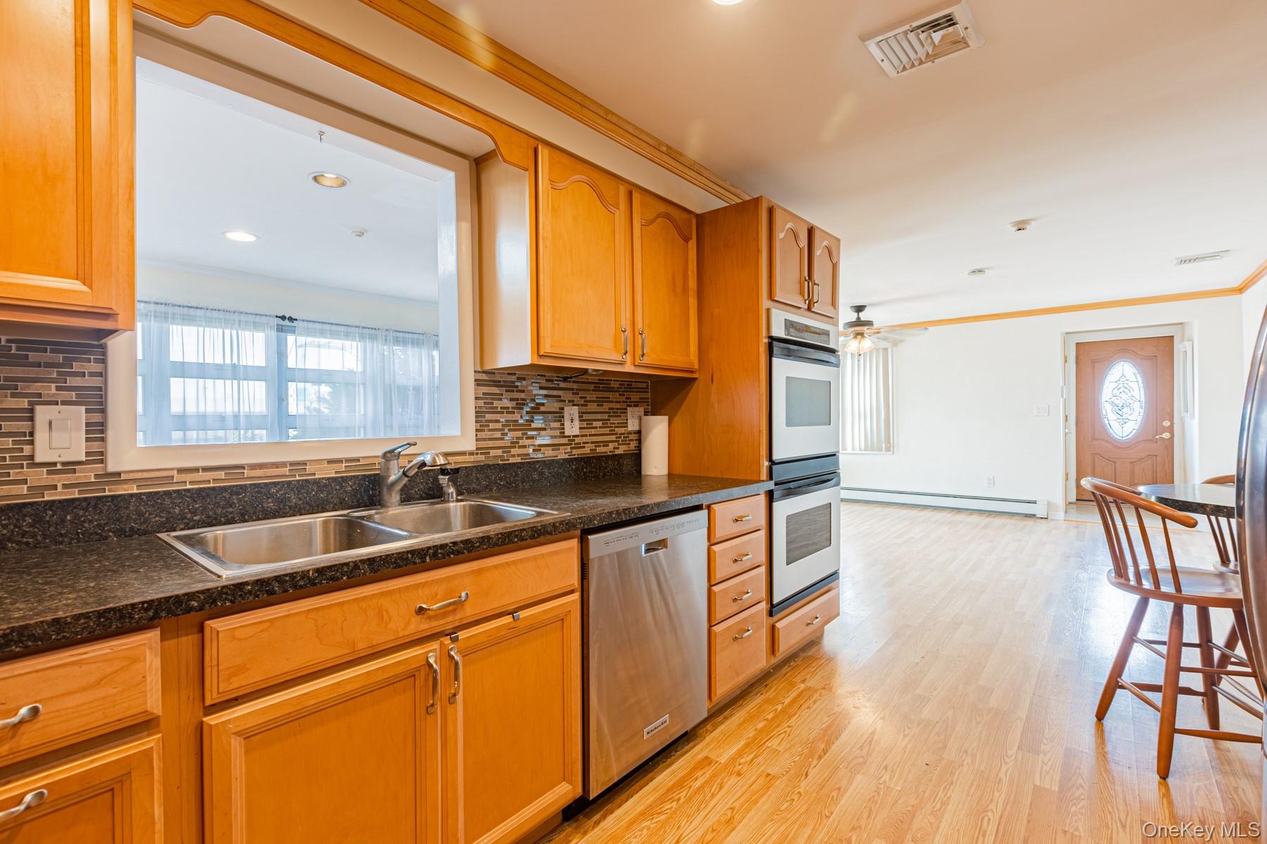 #8 photo, 97 Ocean Avenue, Bay Shore , NY 11706