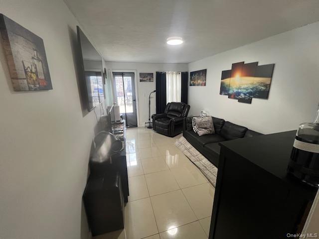 #13 photo, 6020 Saint Felix Avenue, クイーンズ区 Glendale , NY 11385